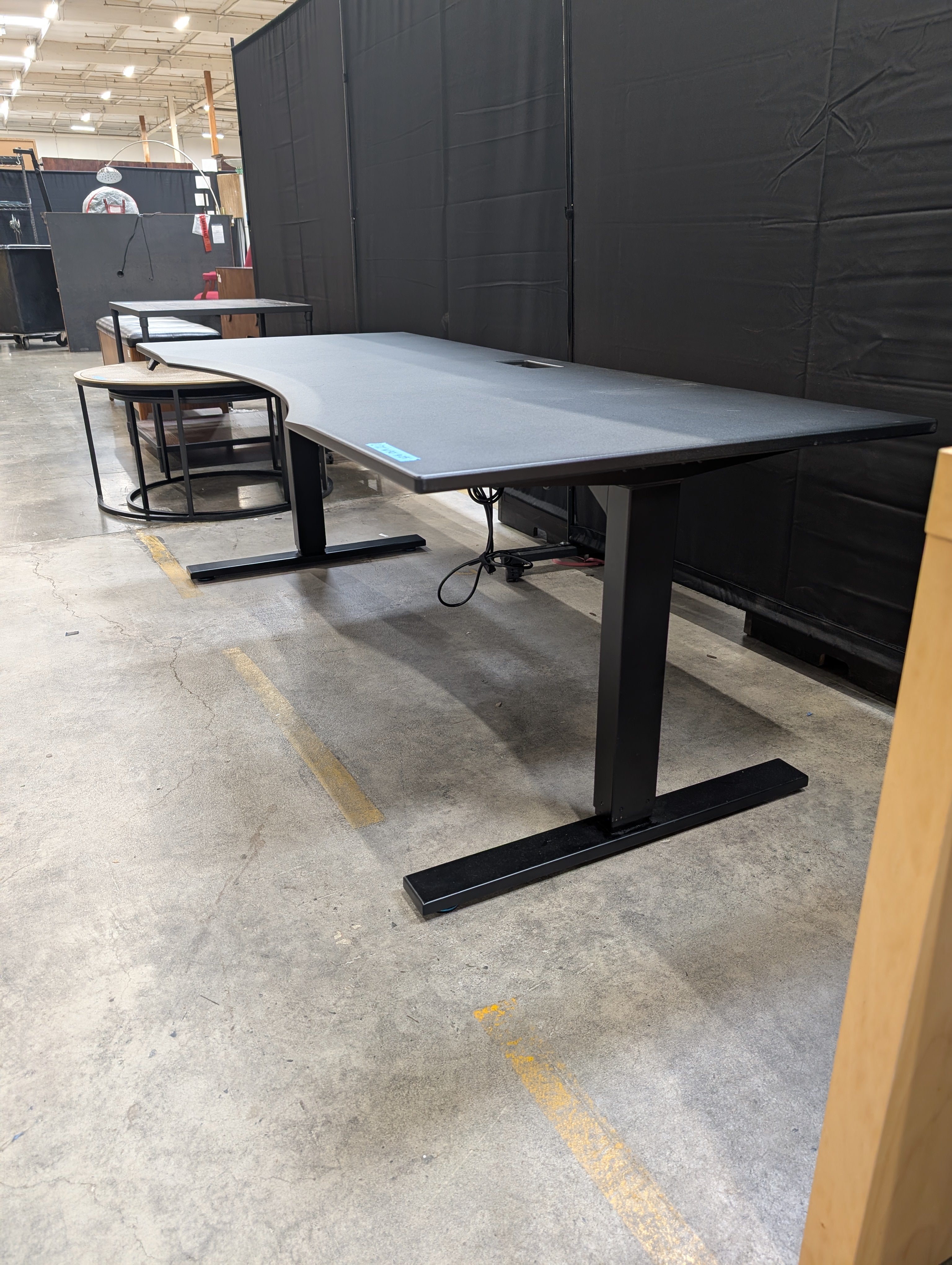 Ergonomic Curved Black Standing Desk