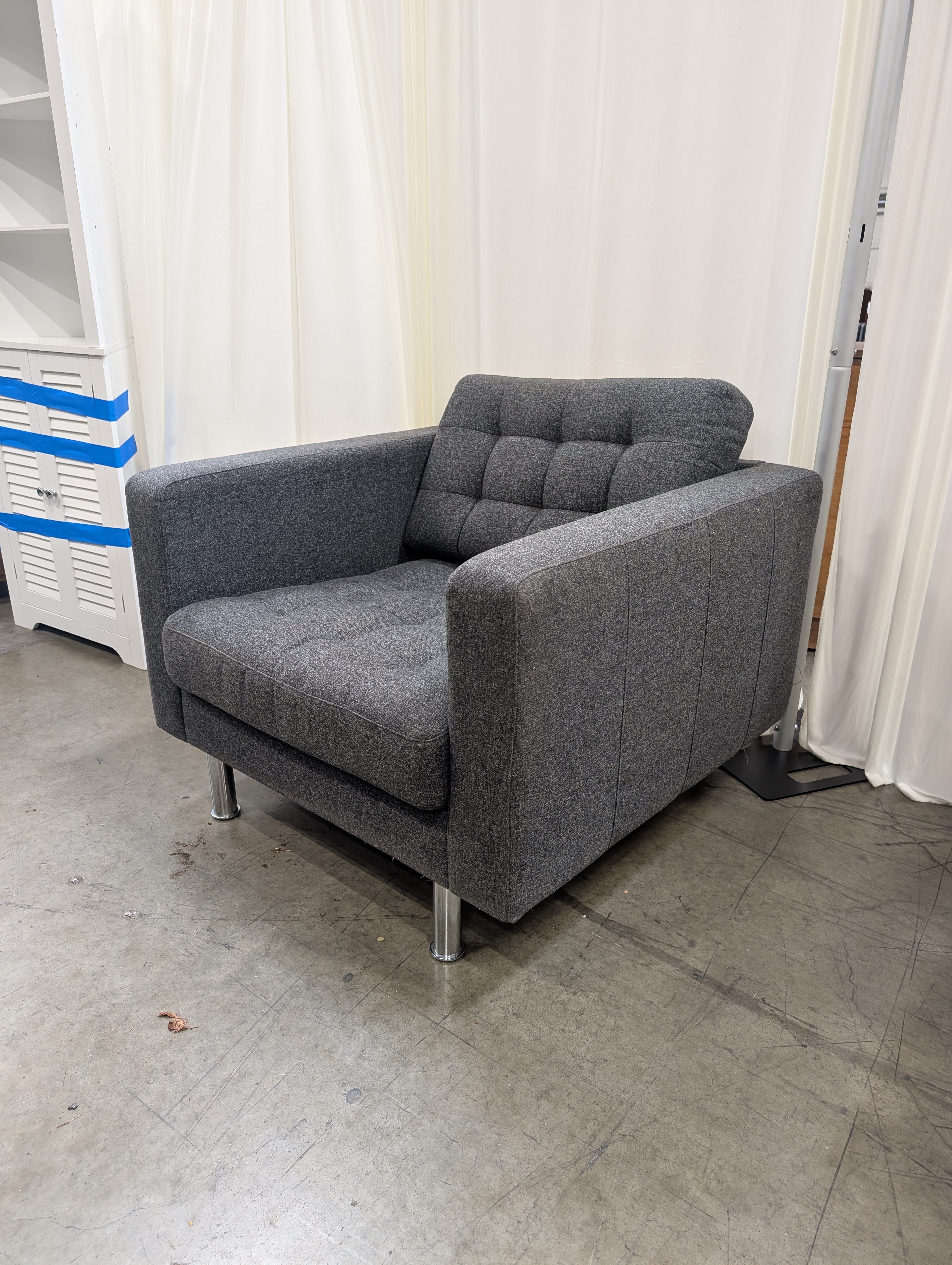 Dark Gray Upholstered Armchair with Tufted Back