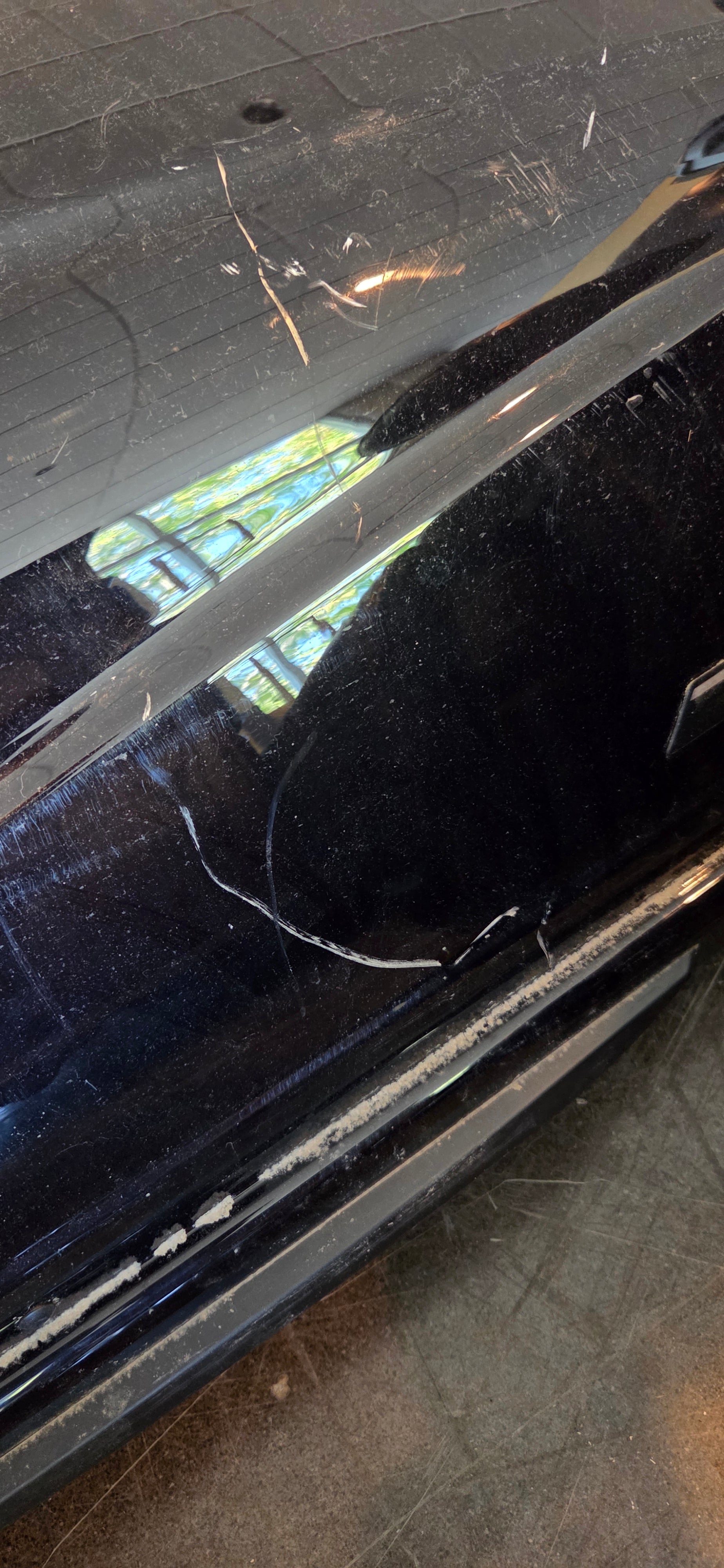 Maserati Cargo Box 410L with Key - One Latch is Broken