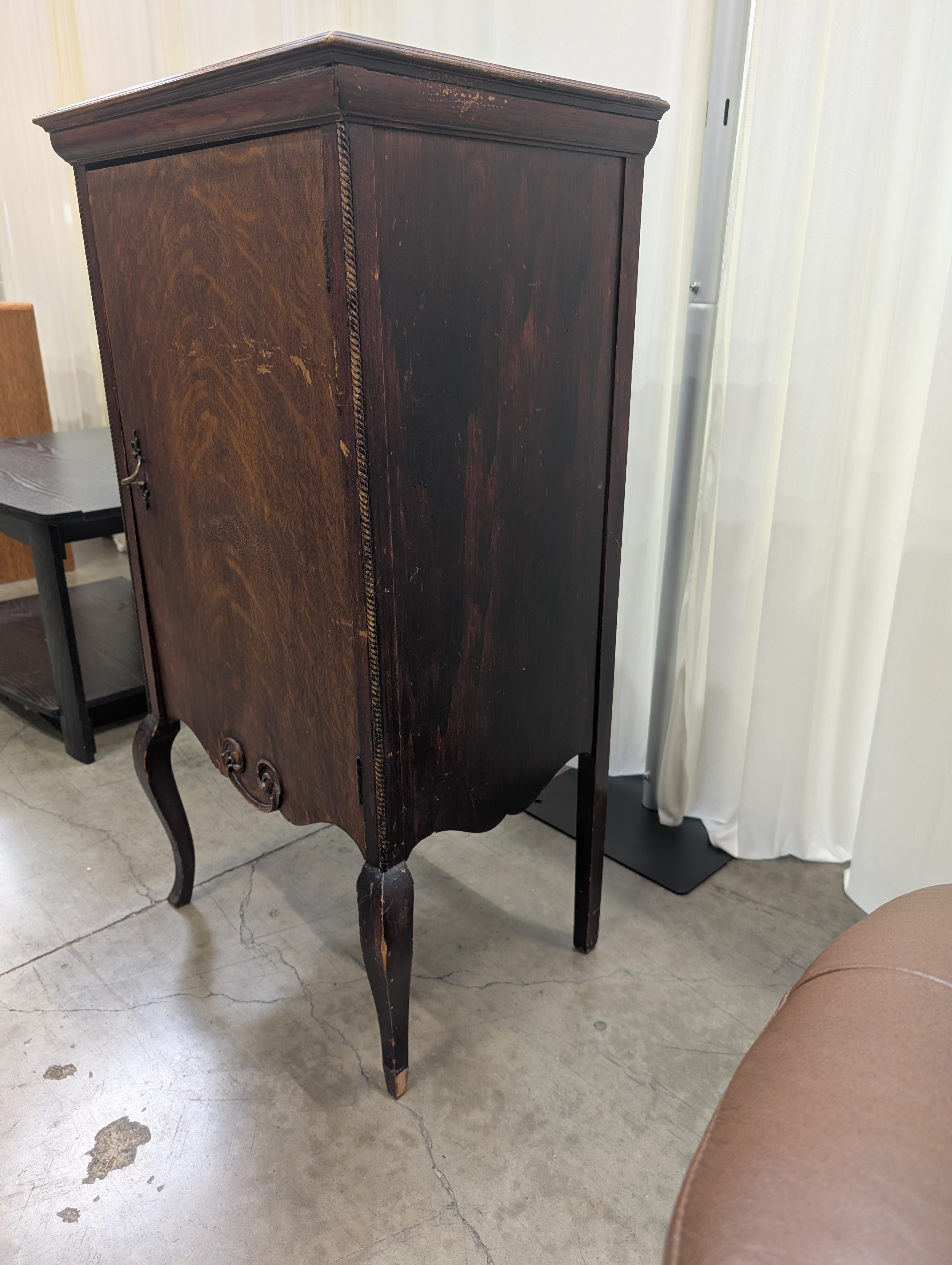Antique Tiger Oak Single-Door Cabinet in Wood