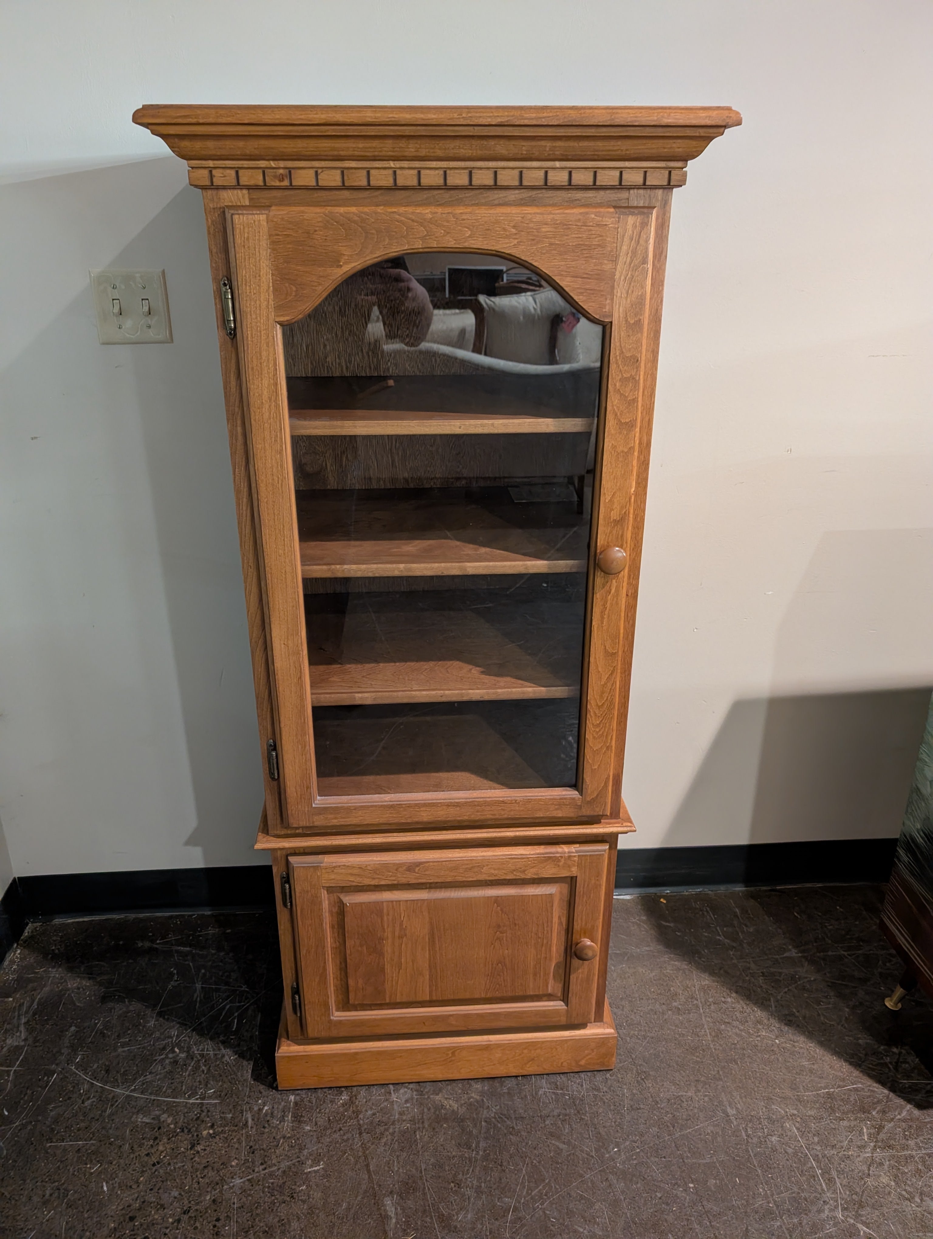 Classic Wood Display Cabinet with Glass Door