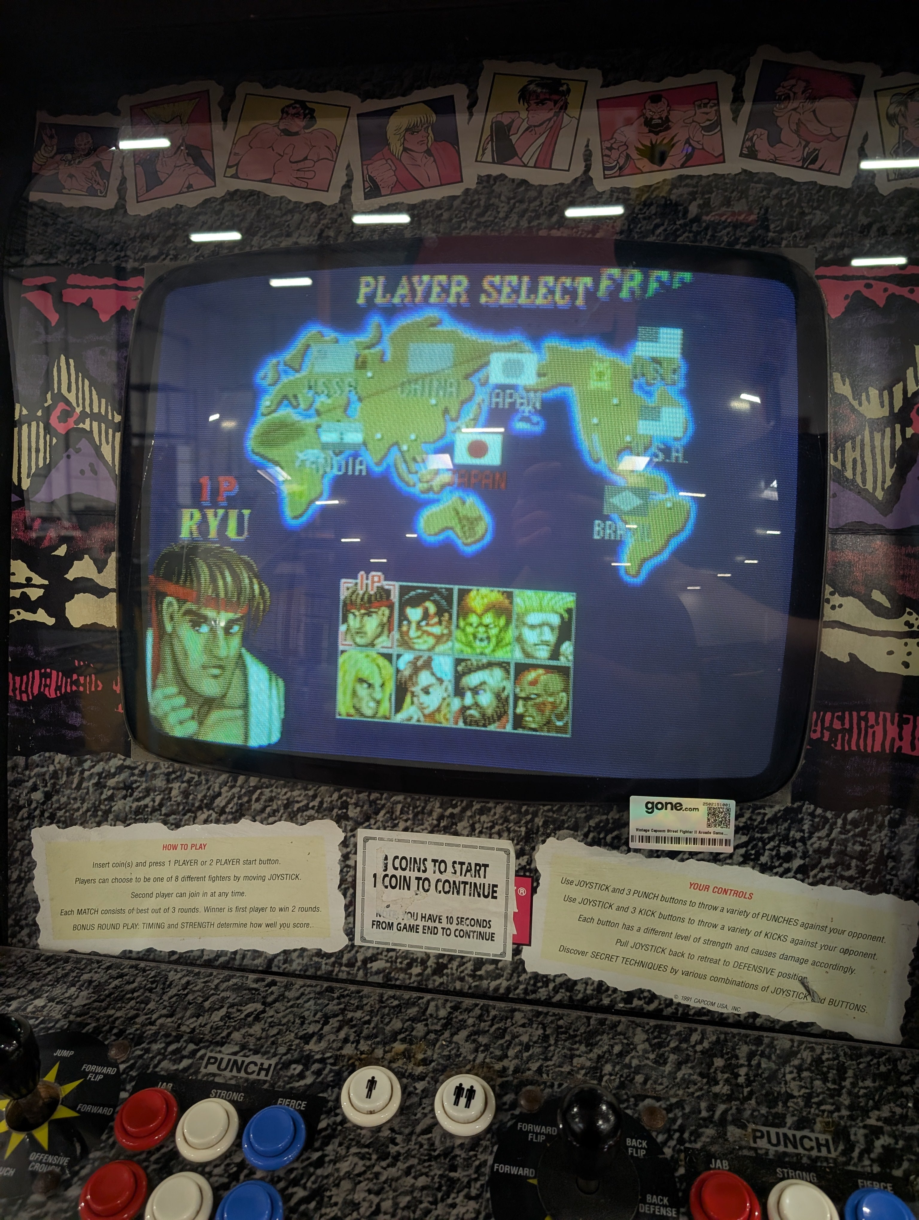 Vintage Capcom Street Fighter II Arcade Game Cabinet