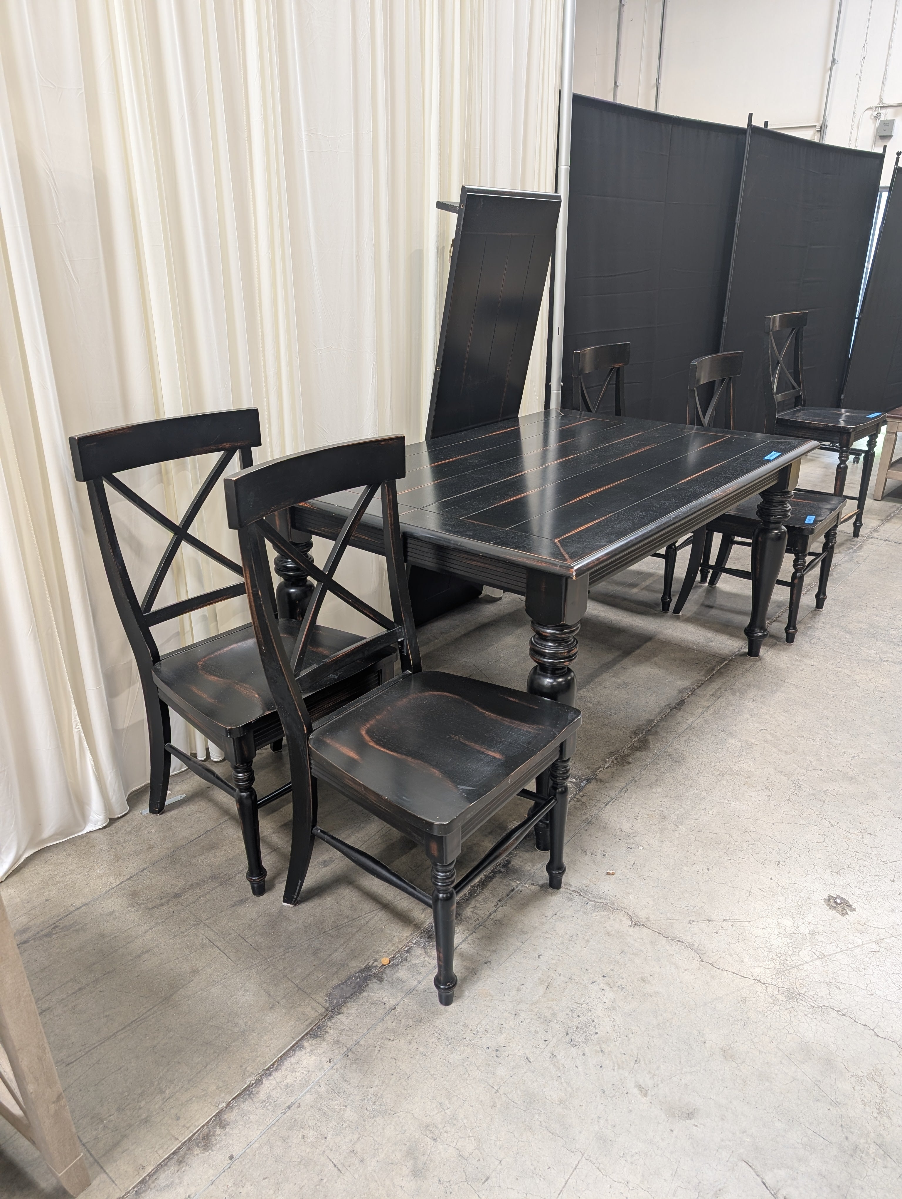 Dark Espresso Planked Dining Set with Turned Legs and Four Chairs
