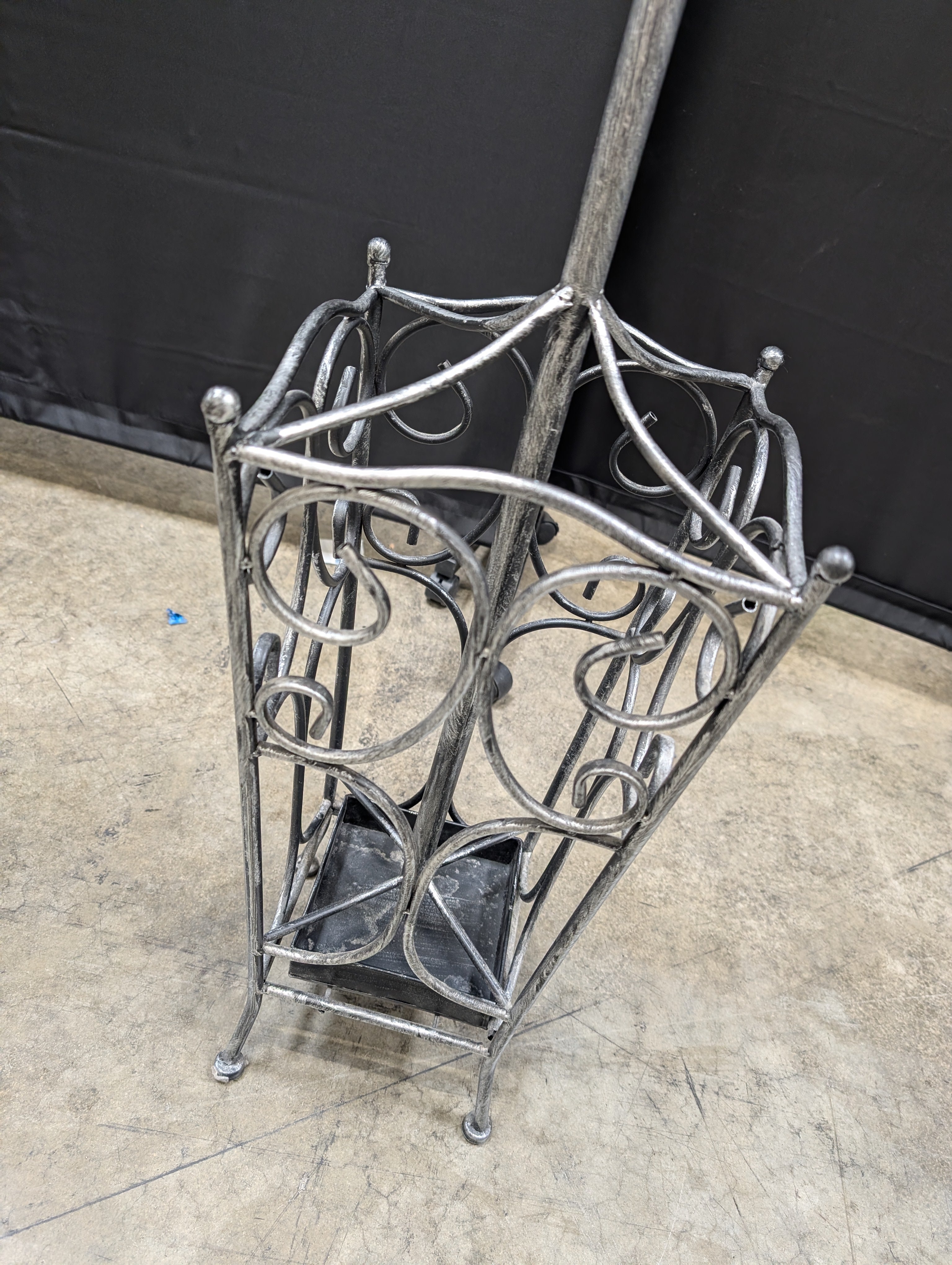 Decorative Metal Coat Rack with Umbrella Stand