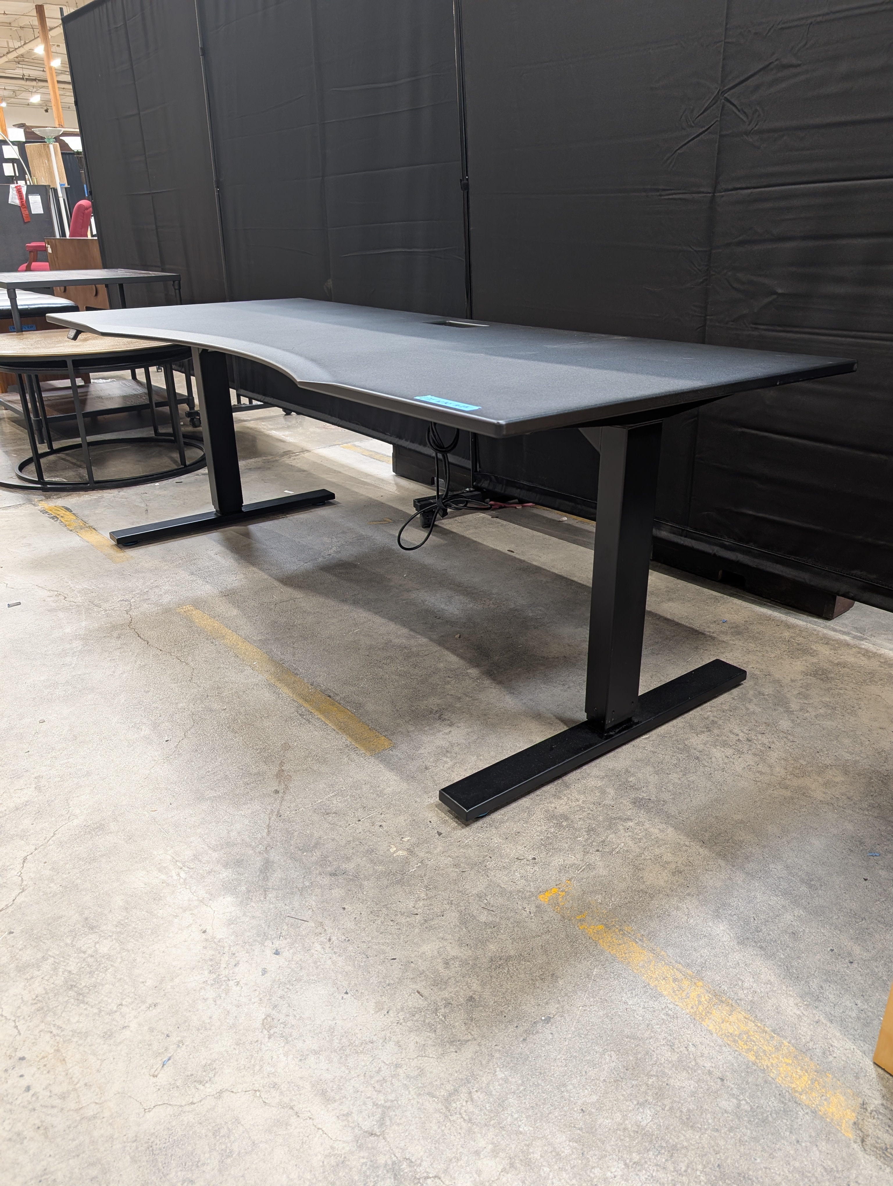 Ergonomic Curved Black Standing Desk