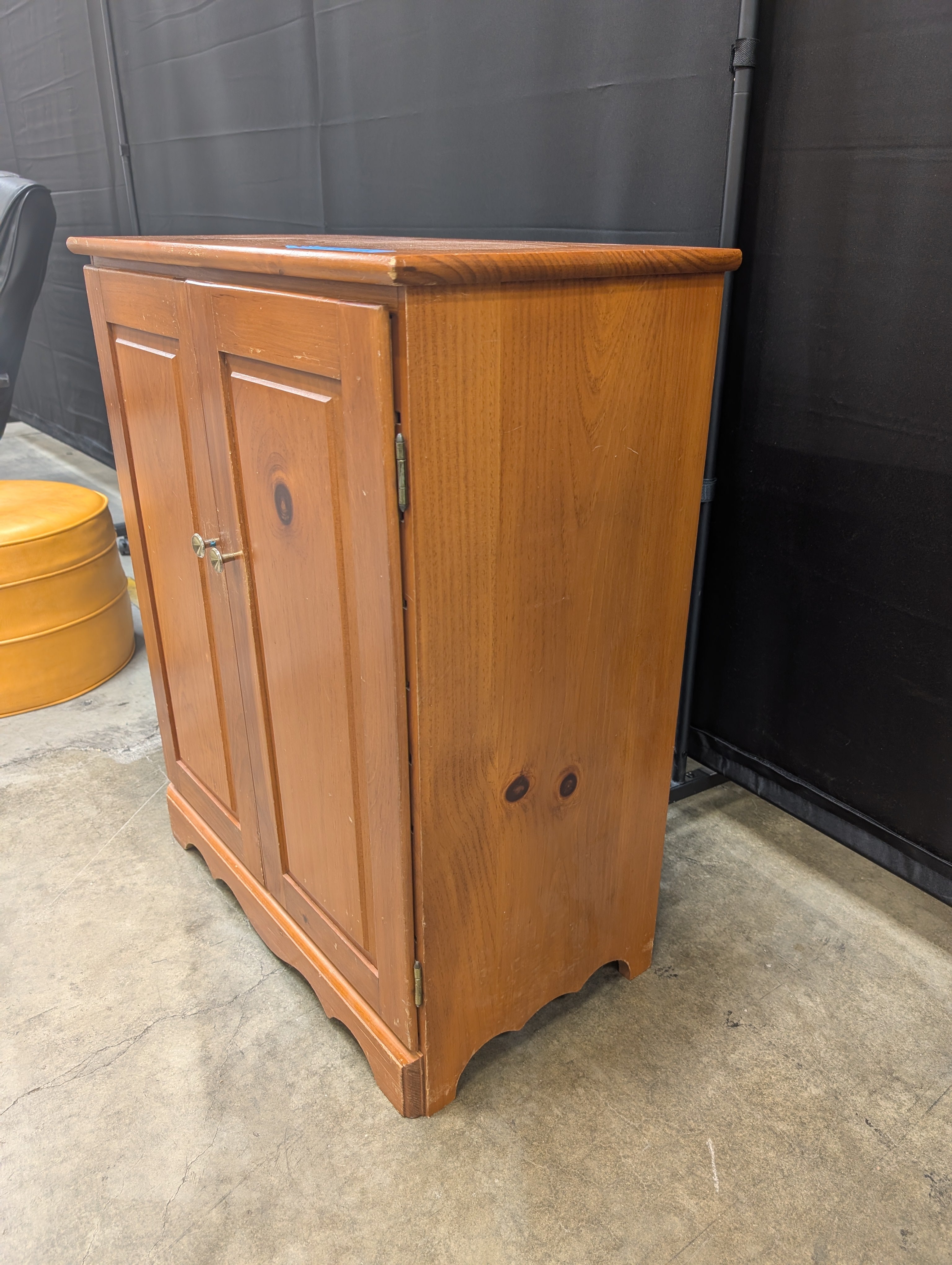 Knotty Pine Double-Door Cabinet in Wood