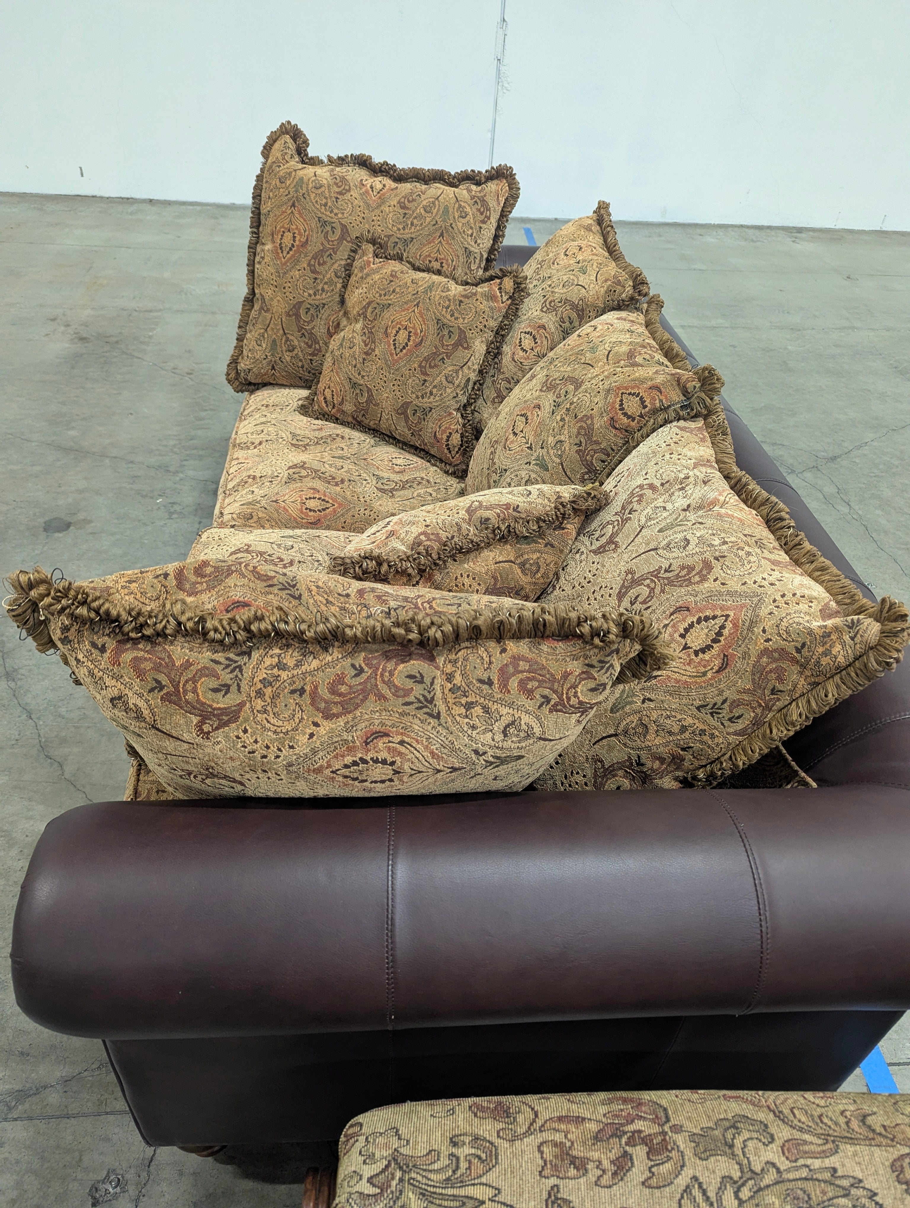 Traditional Dark Brown Leather Paisley Loveseat Sofa