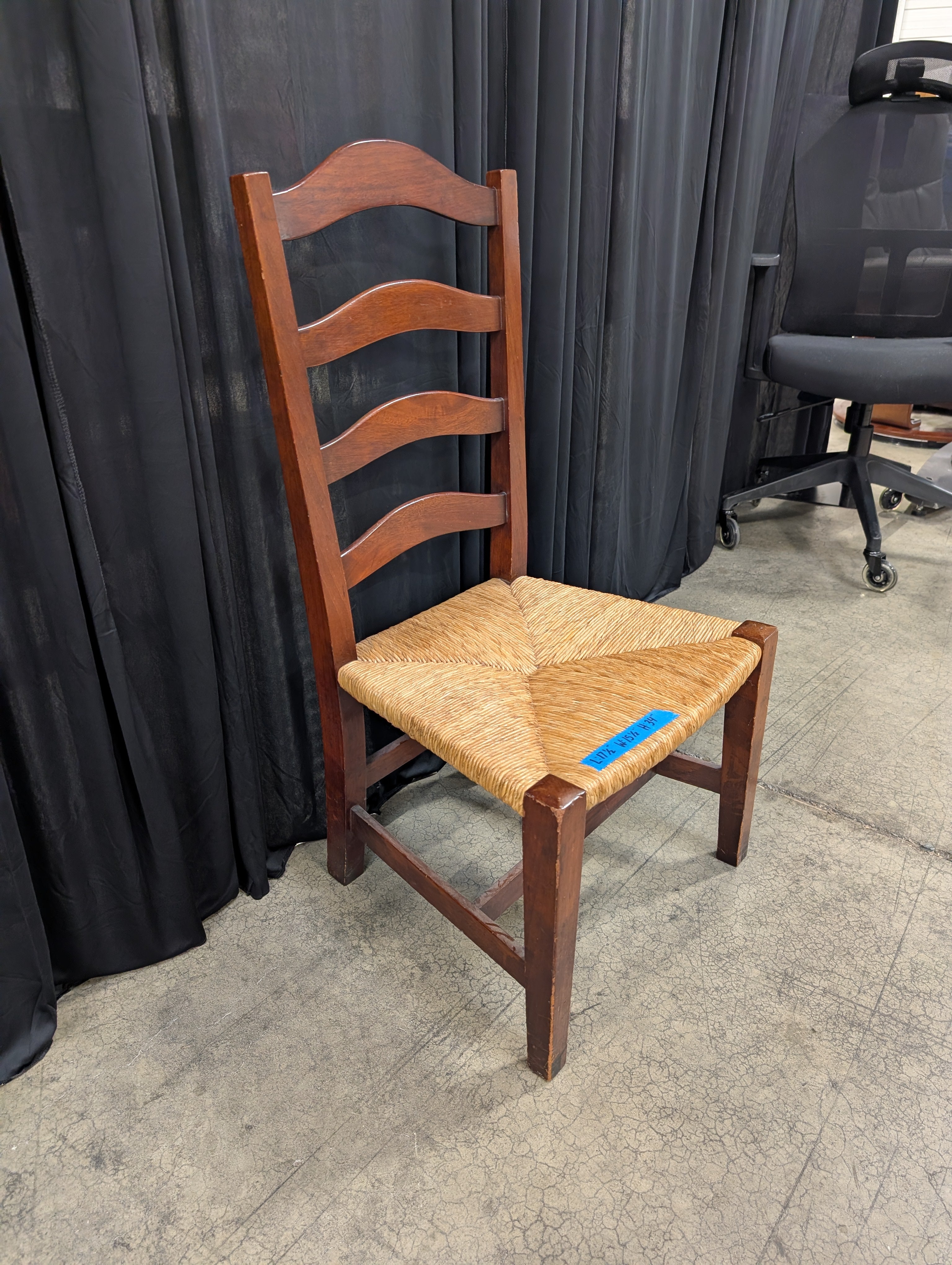 Traditional Wood Ladderback Dining Chair with Rush Seat