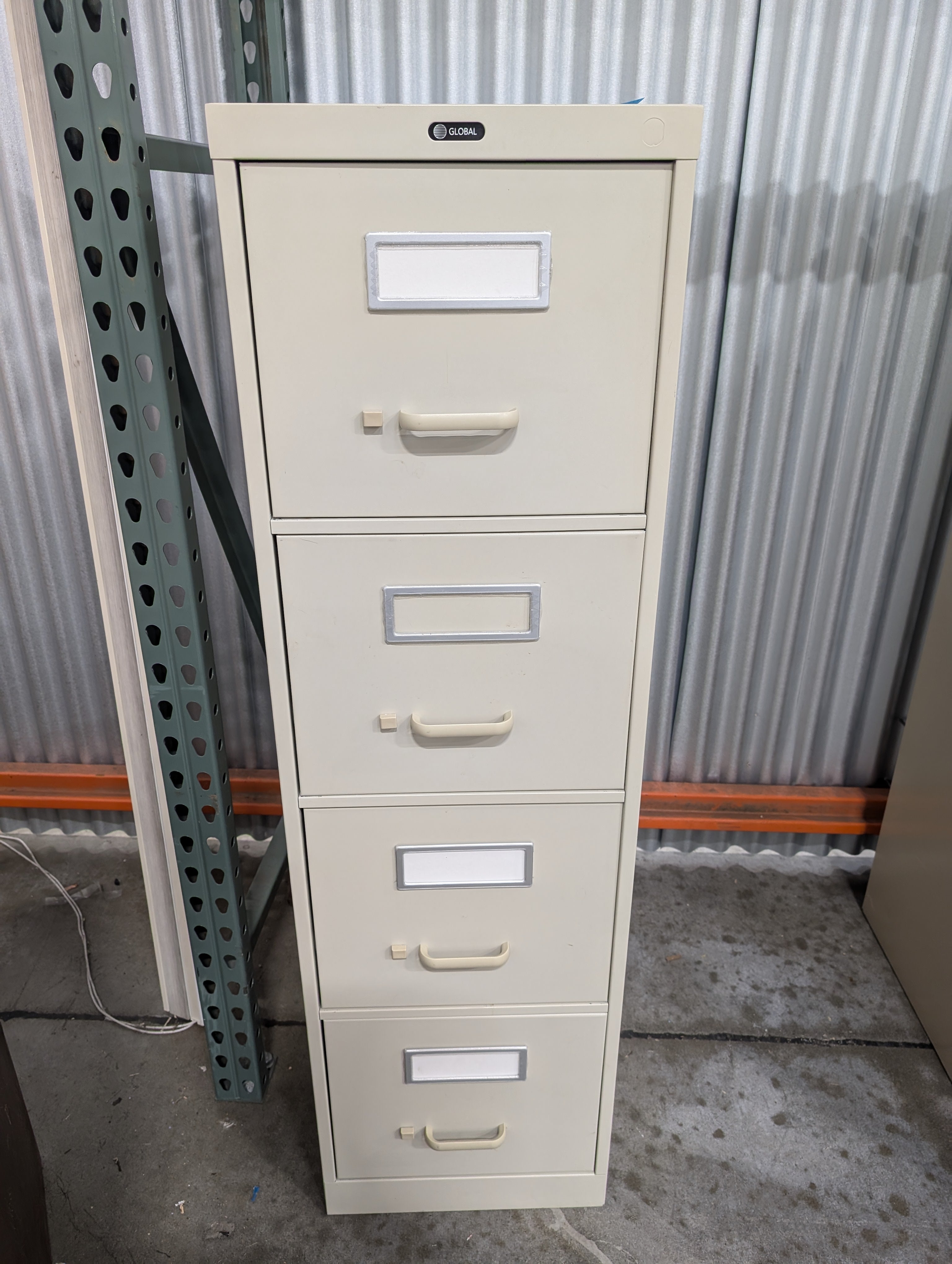 Warehouse sale-- GLOBAL Sturdy 4-Drawer Metal Filing Cabinet