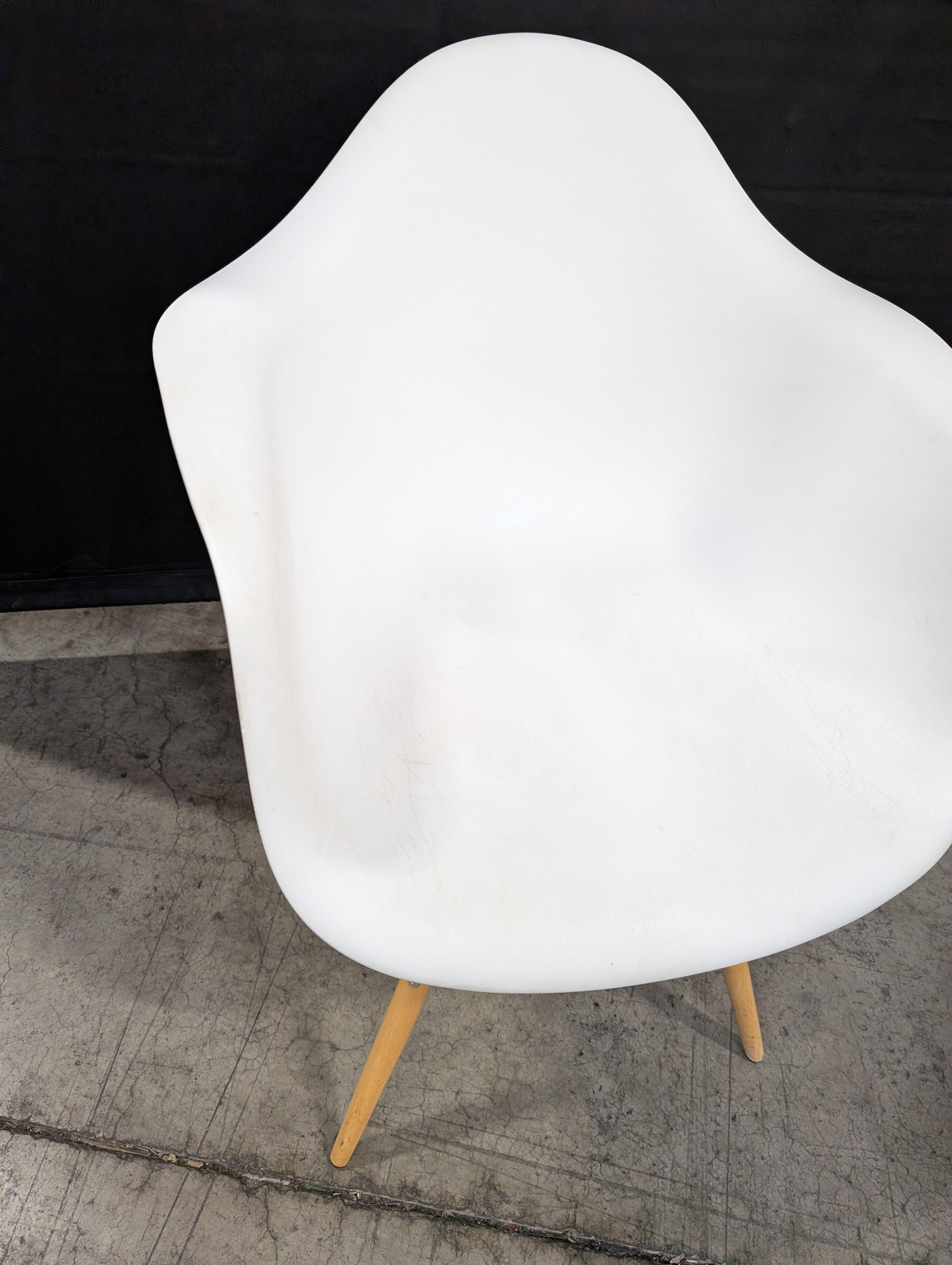 Mid-Century Style White Shell Chair with Tapered Wood Legs