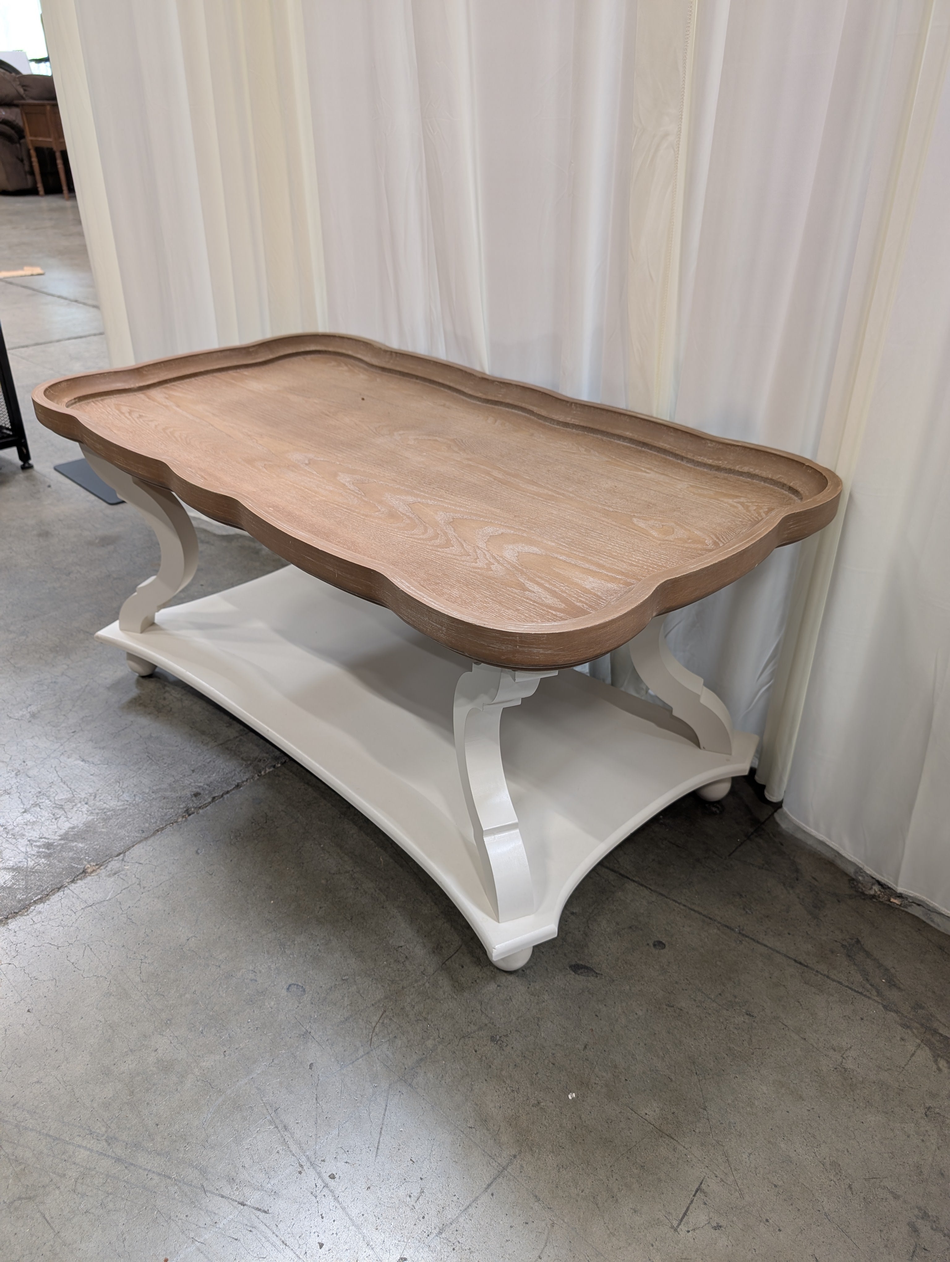 Two-Tone Scalloped Tray Coffee Table with Shelf
