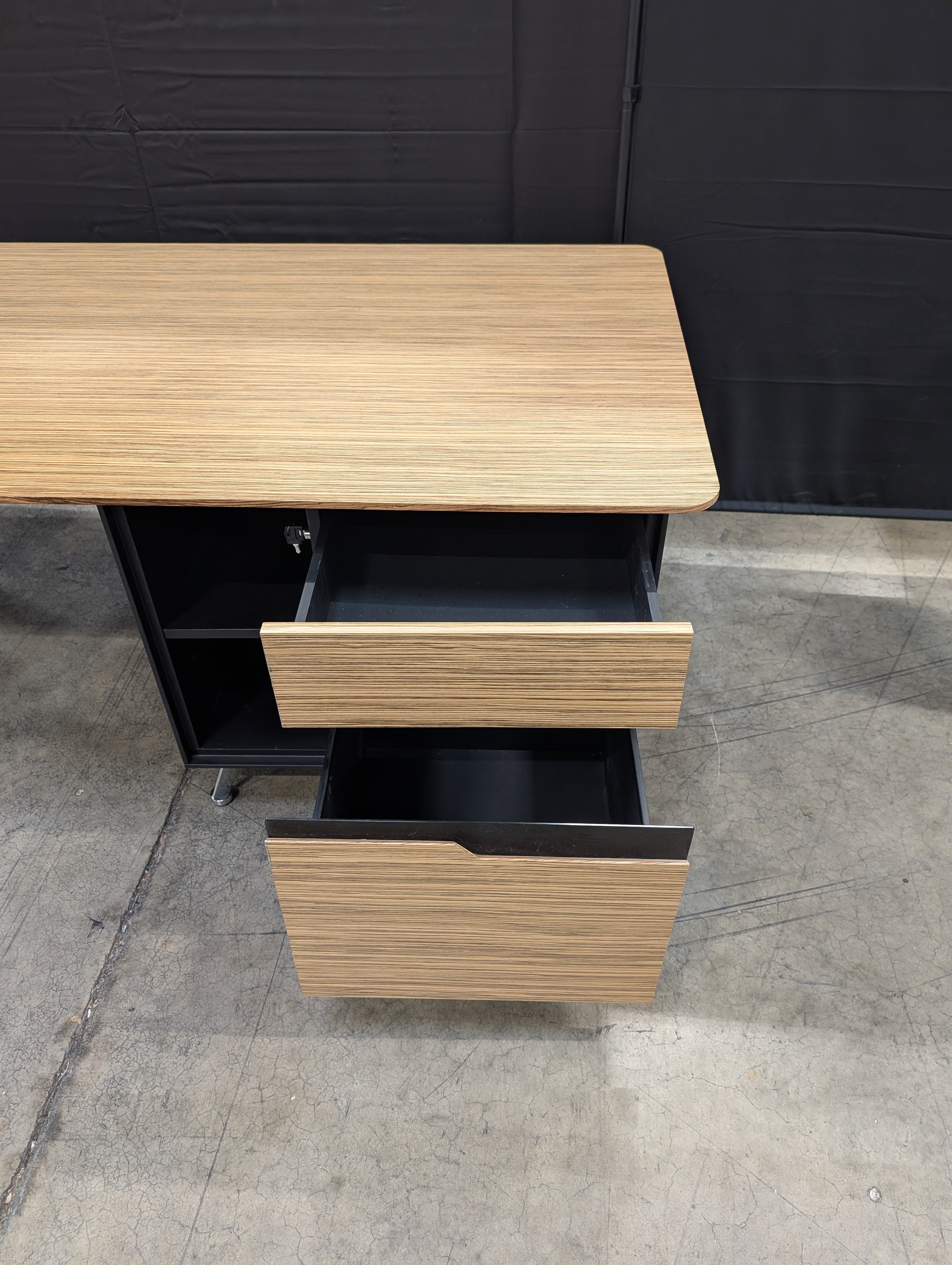 Modern Wood Grain Office Desk with Storage Cabinet