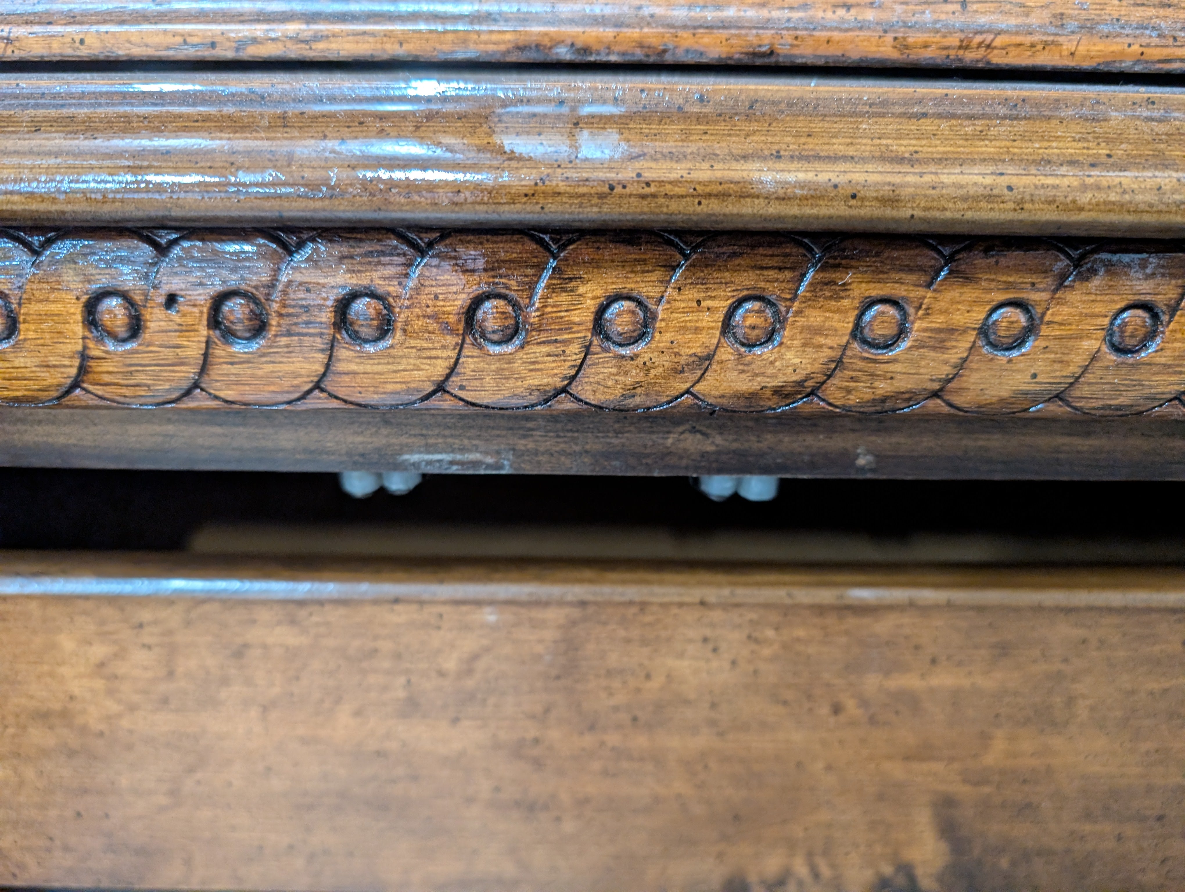 Traditional Renfrew Hall China Cabinet