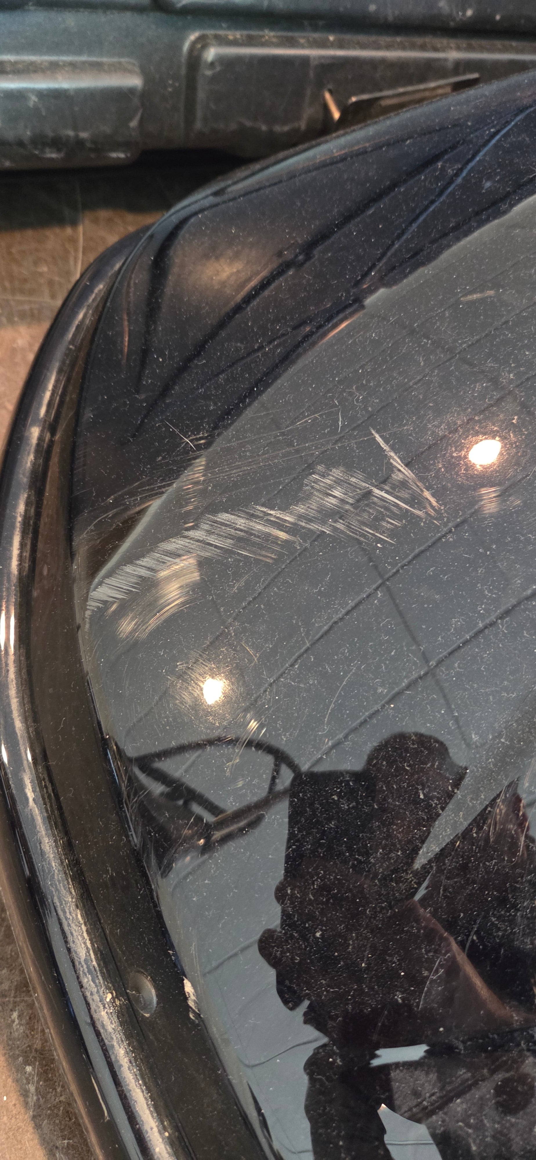 Maserati Cargo Box 410L with Key - One Latch is Broken