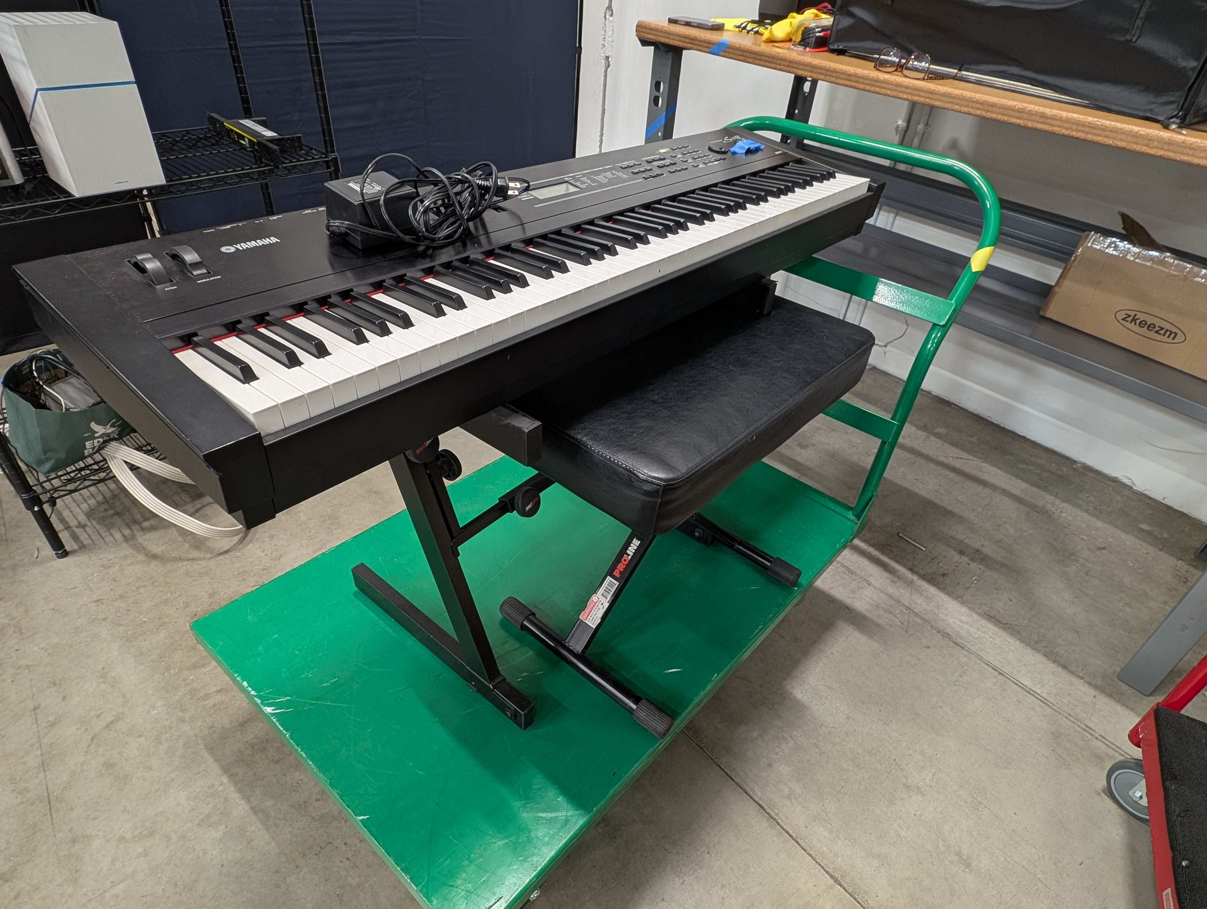 Yamaha S08 88-Key Digital Synthesizer Keyboard