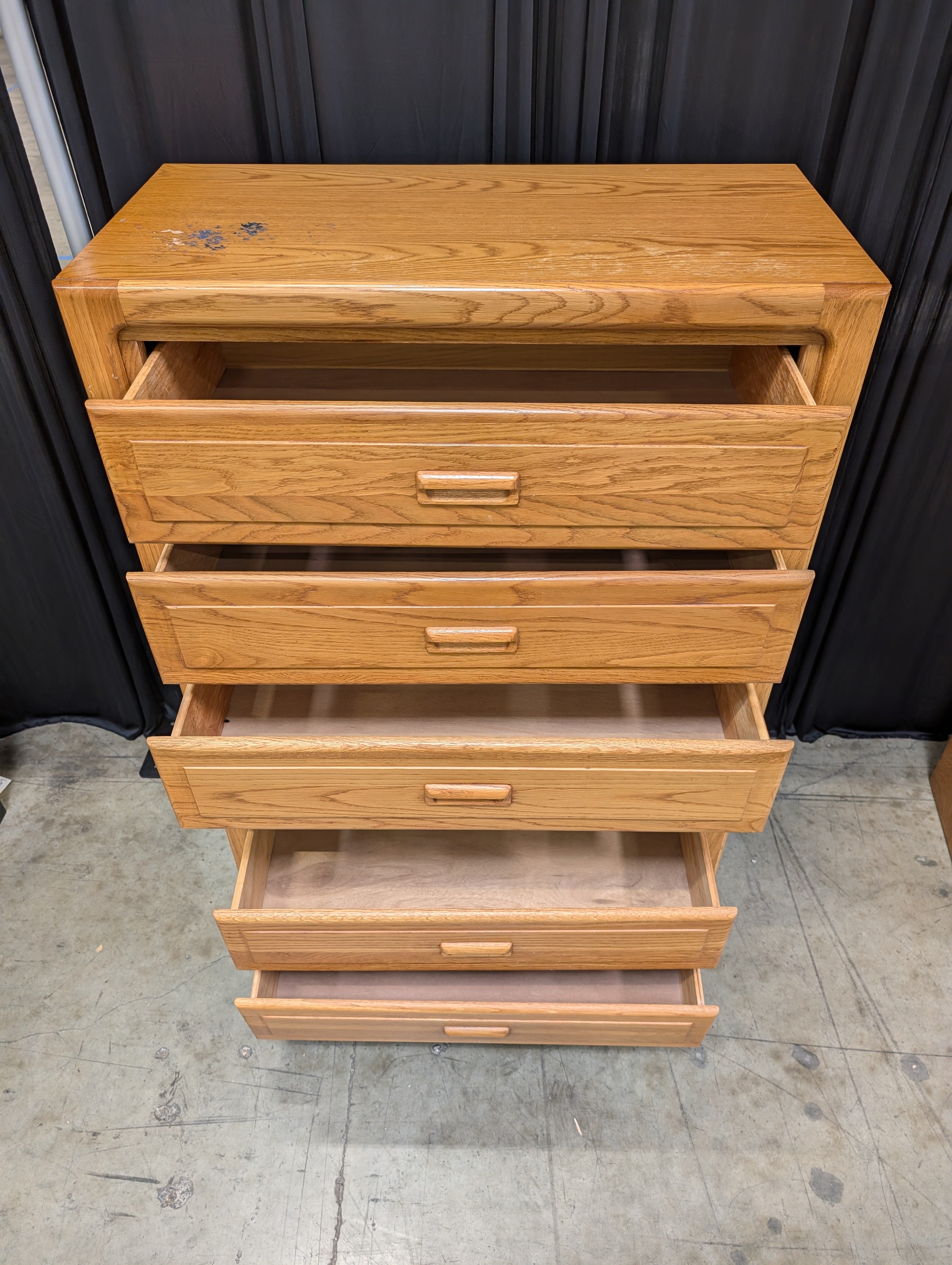 Golden Oak Six-Drawer Dresser with Wooden Pulls