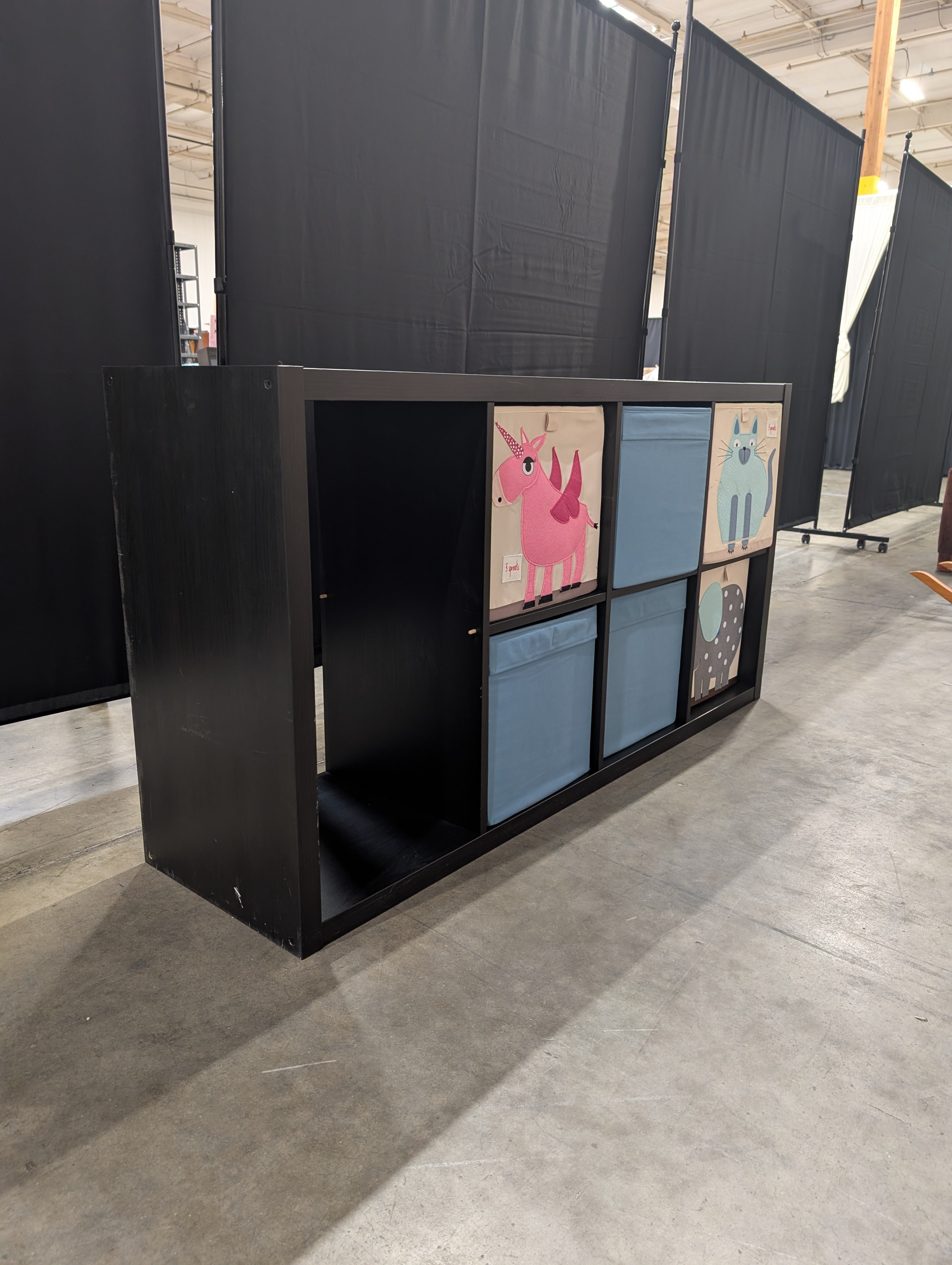 Black seven-Cube Storage Bookcase