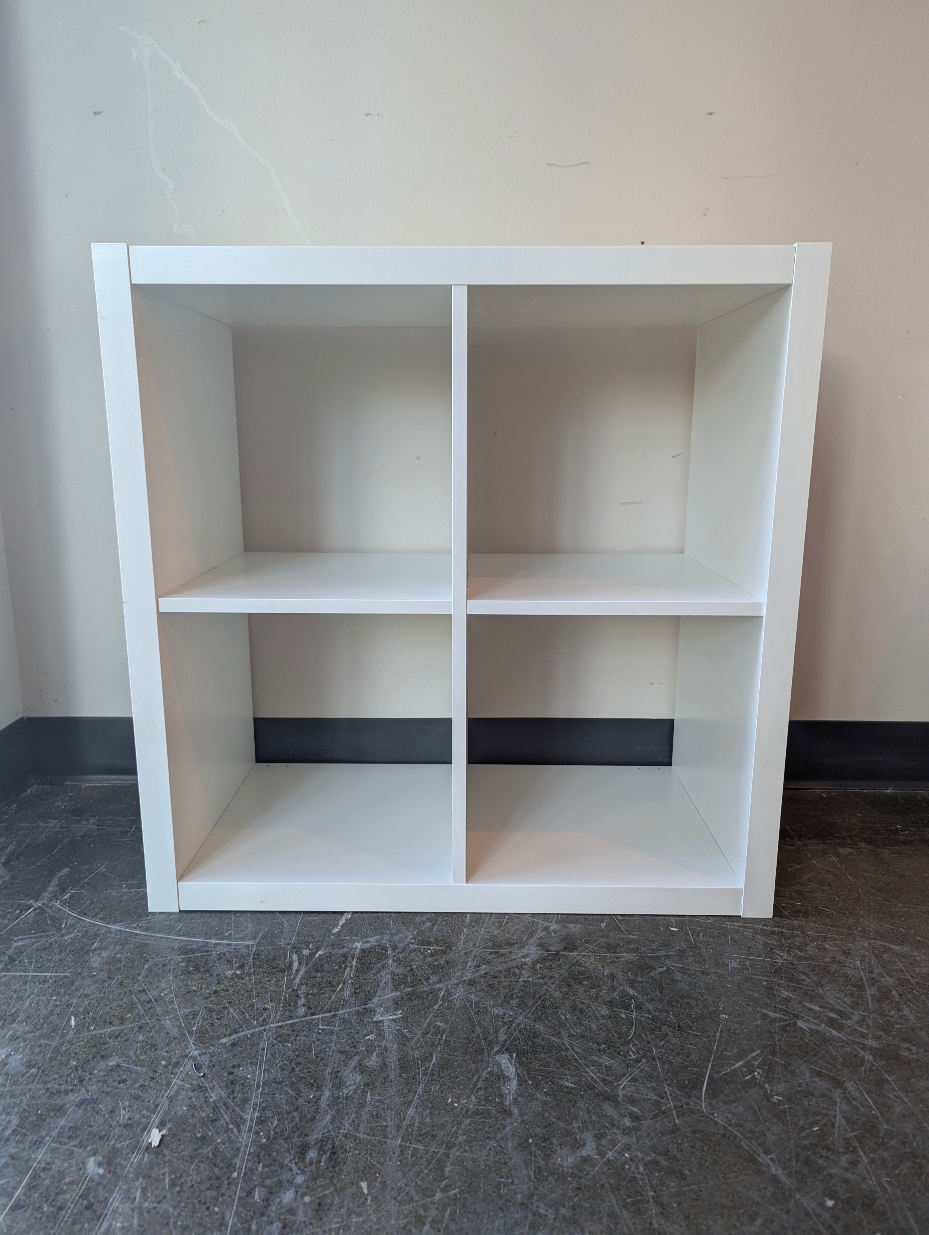 White Cube Storage Shelf