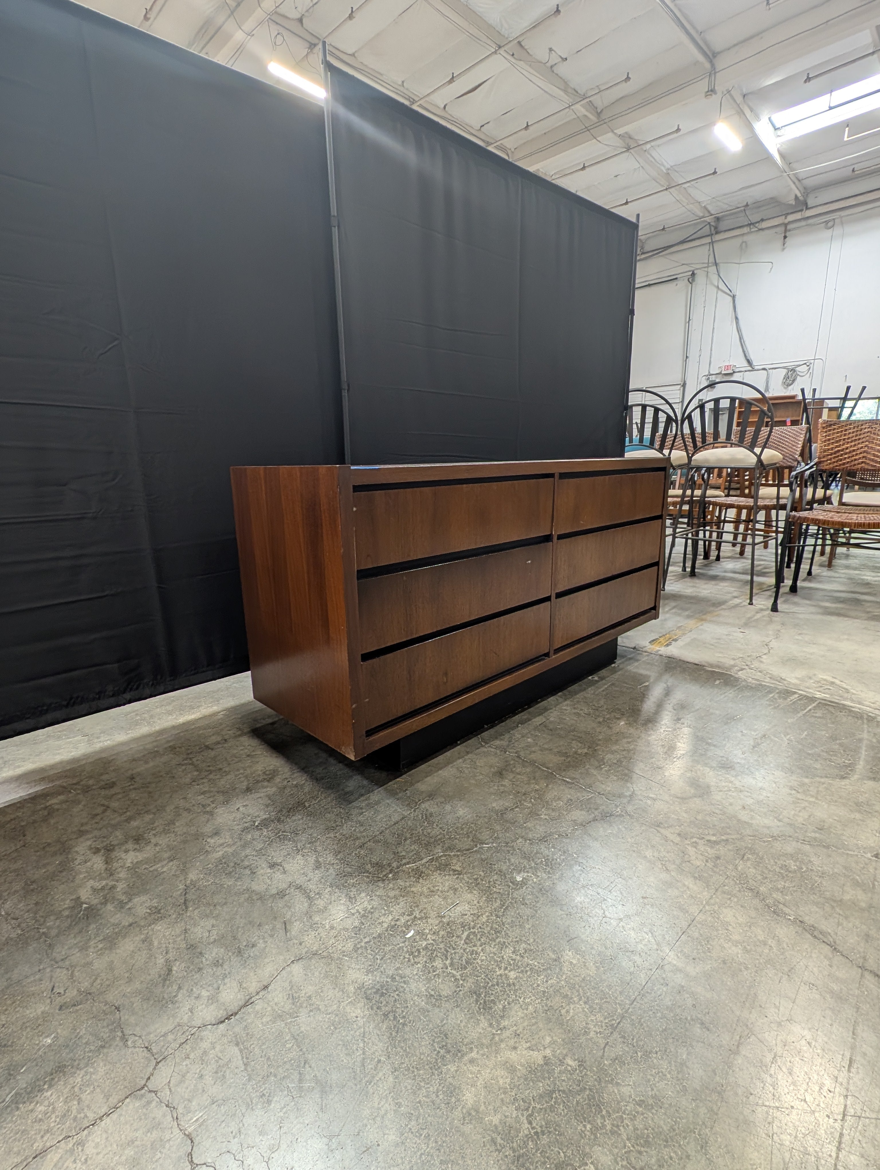Lane Furniture Dark Wood Six-Drawer Dresser