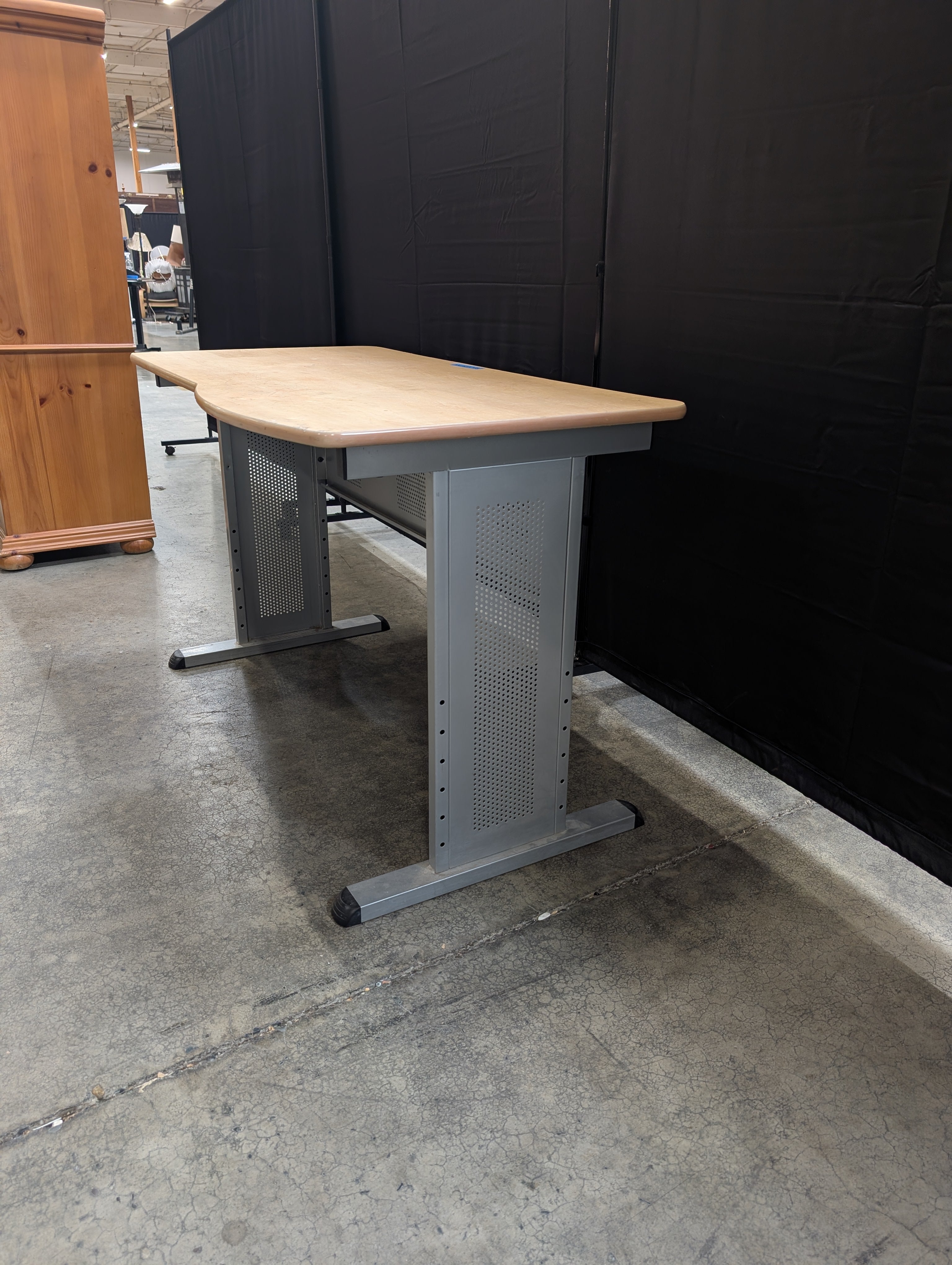 Light Wood-Look Laminate Desk with Metal Legs