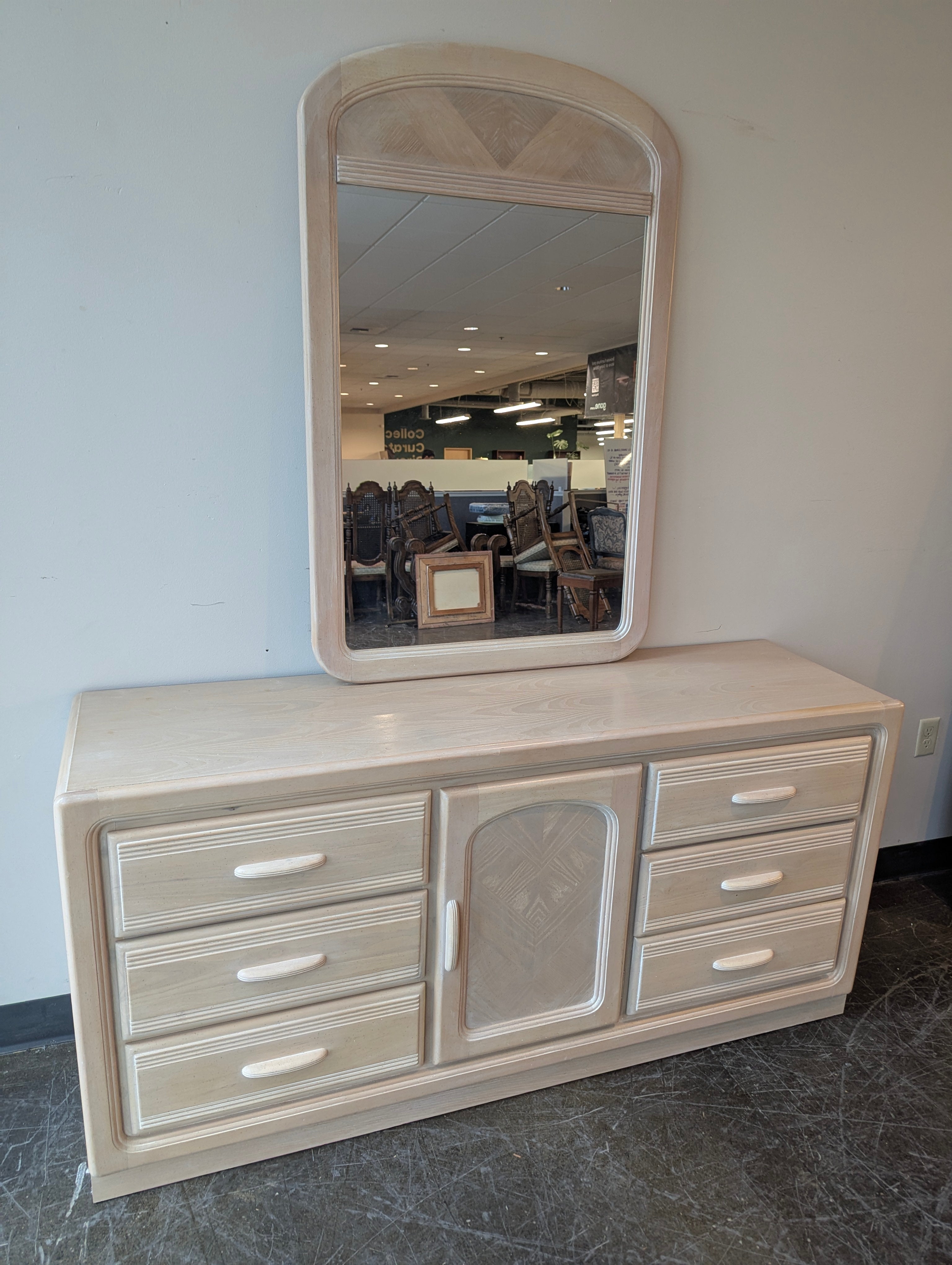 Blonde Wood Dresser with Arched Mirror | Six Drawer Storage Cabinet
