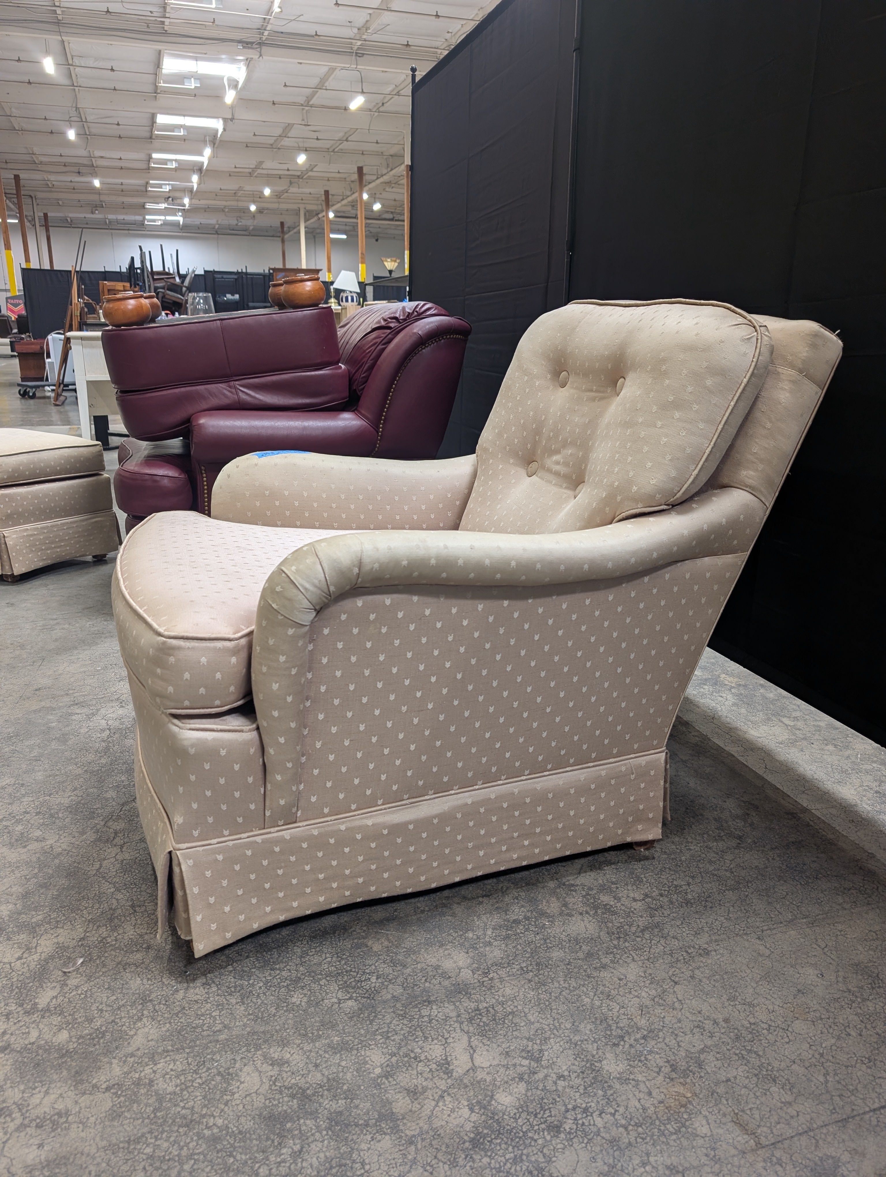 Classic Beige Upholstered Armchair with Dotted Fabric