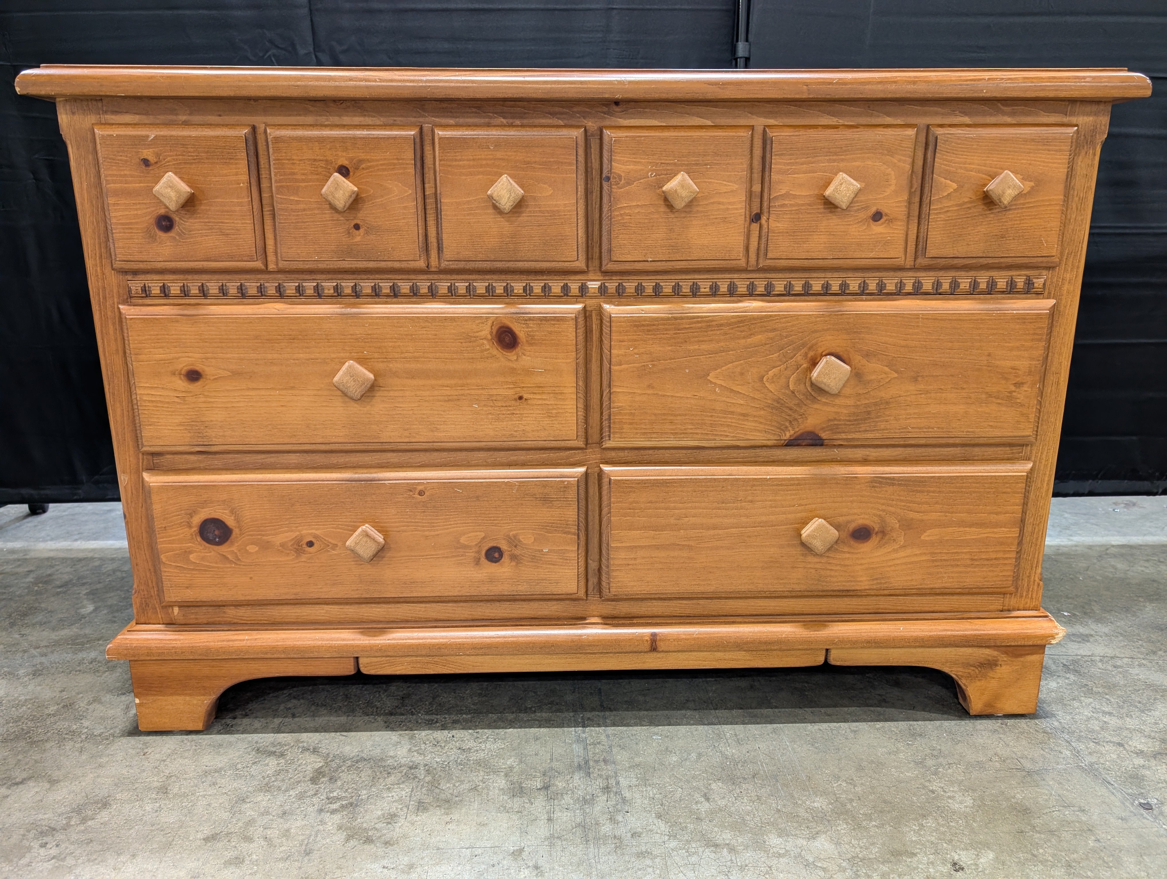 Solid Wood Six-Drawer Chest with Warm Honey Finish