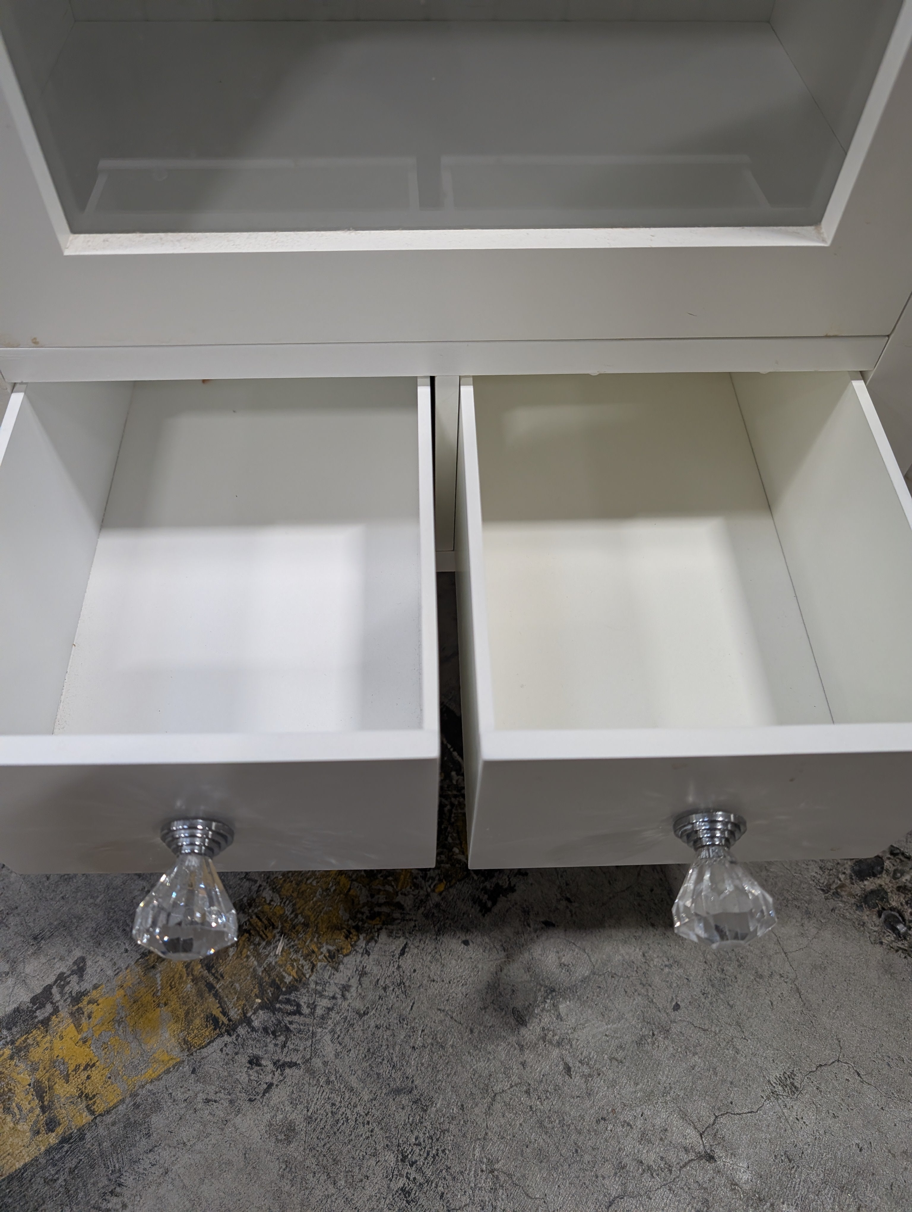 White Wood Display Cabinet with Scalloped Trim