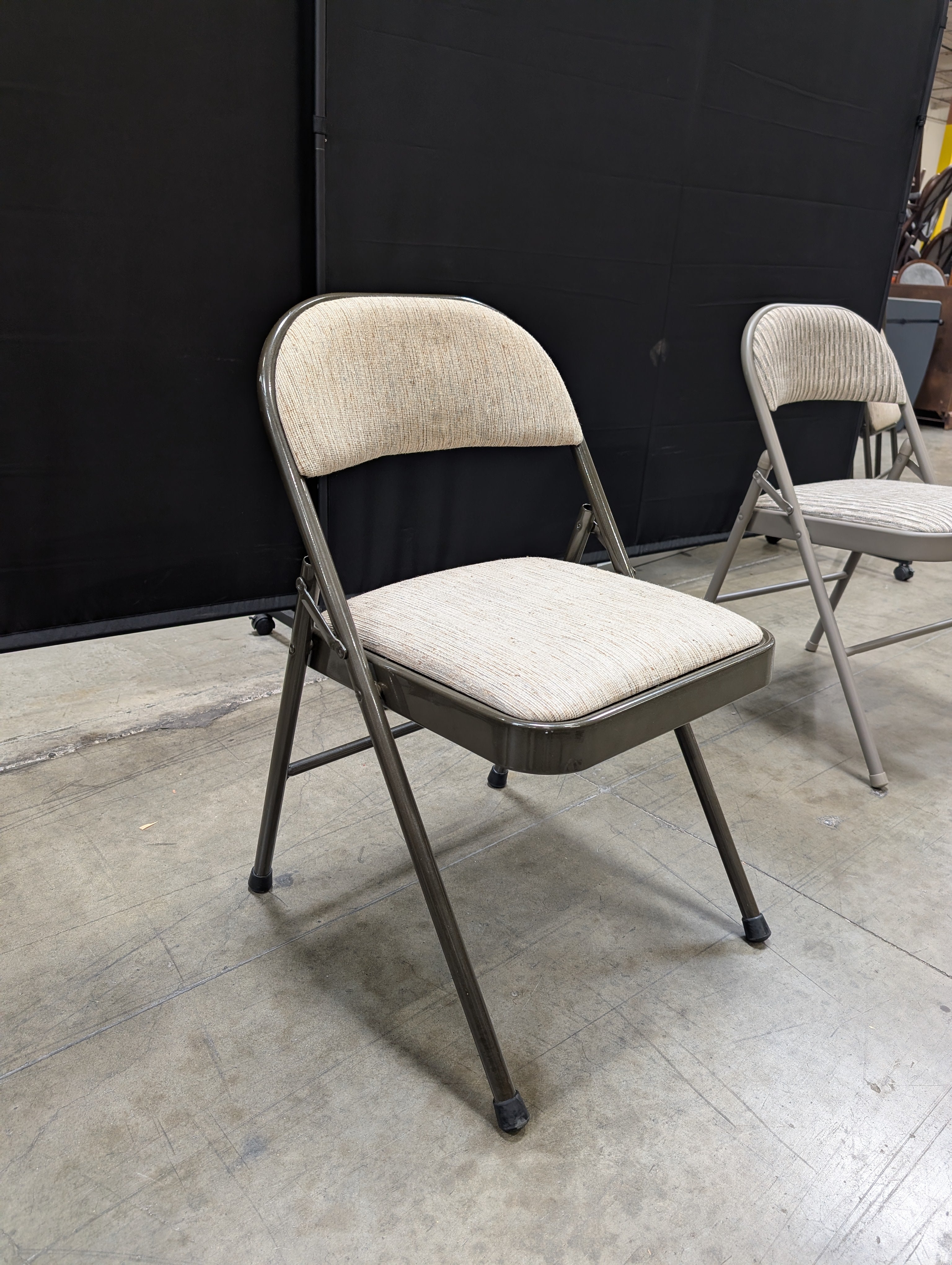 Portable Upholstered Meco Folding Chair with Metal Frame