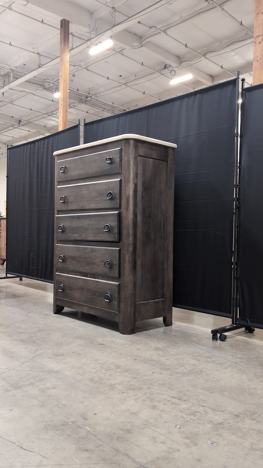 Bassett Furniture Five-Drawer Dark Wood Chest 20150251
