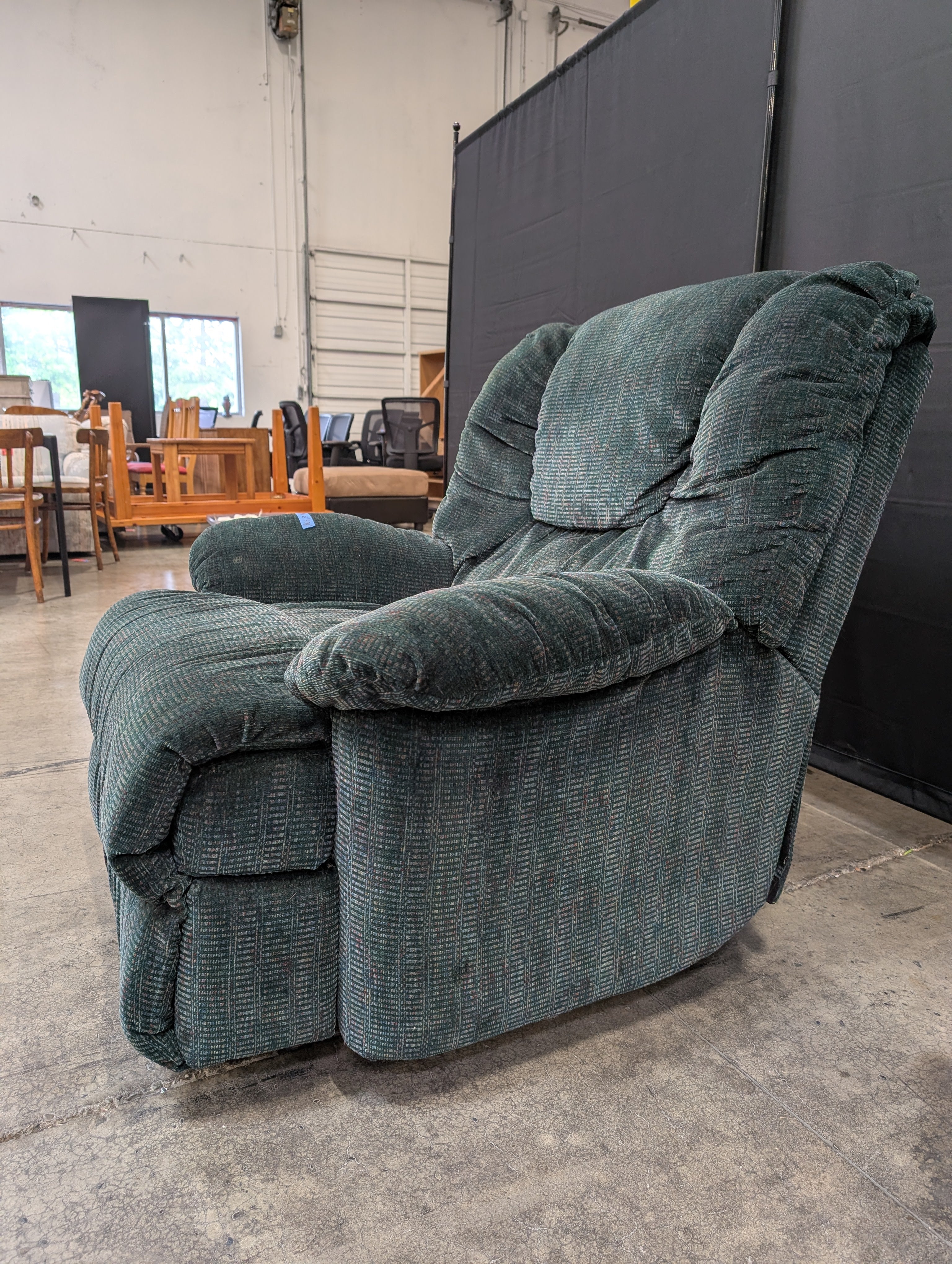 Plush Forest Green Recliner Armchair