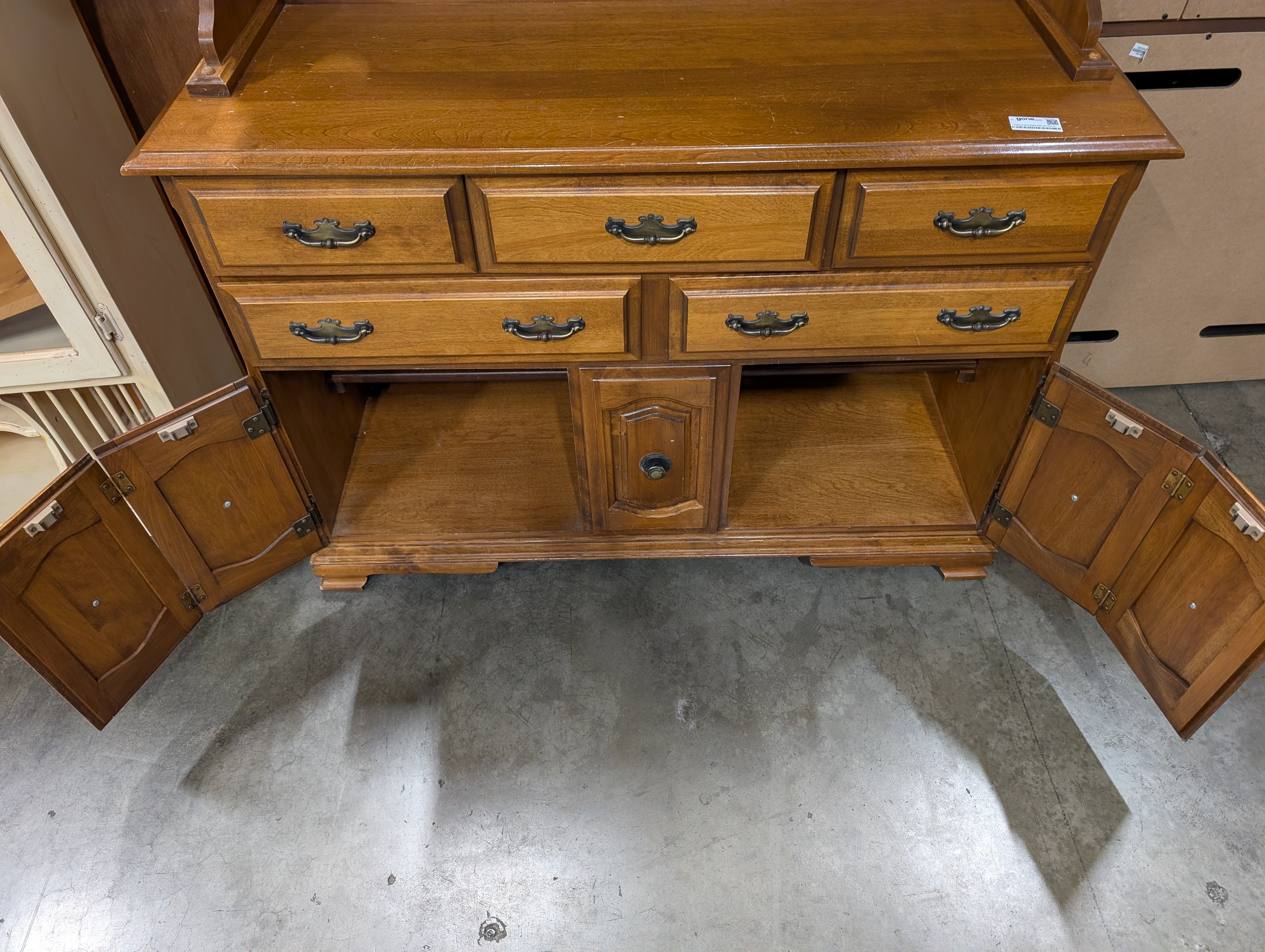 Traditional Wood Display Hutch with Glass Doors and Storage