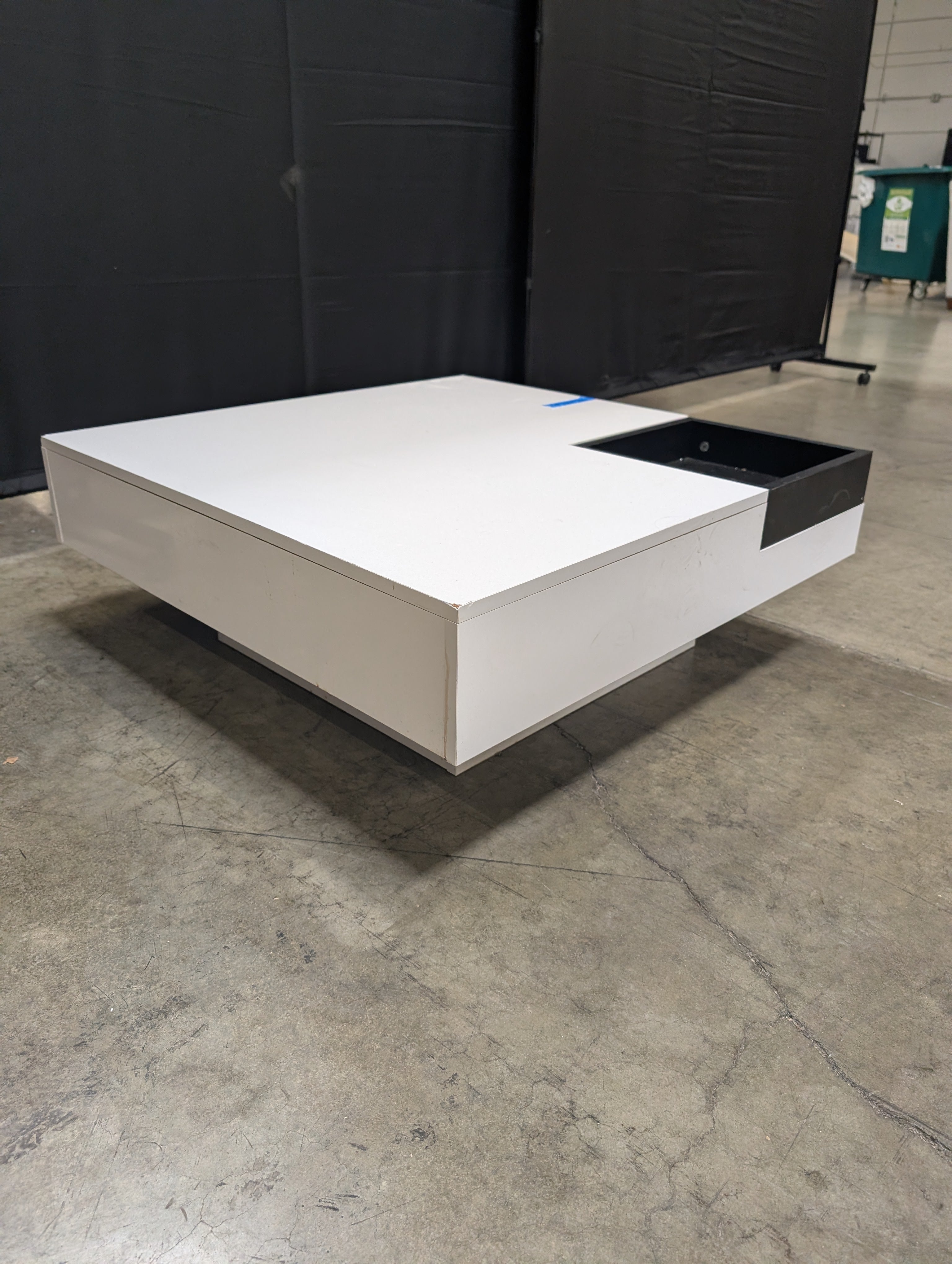 Contemporary High-Gloss White Coffee Table with Black Recessed Compartment