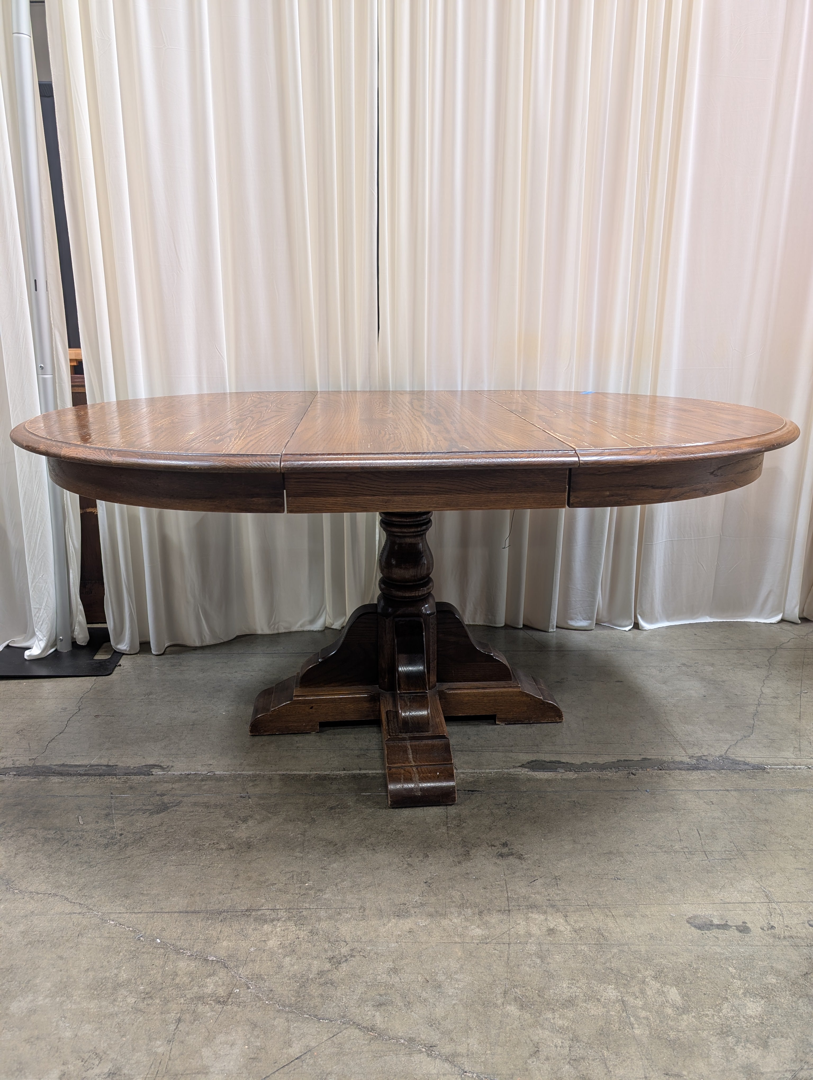 Traditional Brown Wood Pedestal Dining Table with Leaf